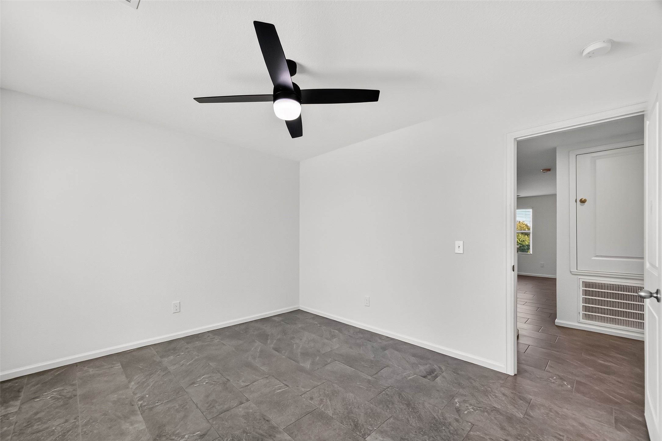 7119 Evitale Way Property Photo 26
