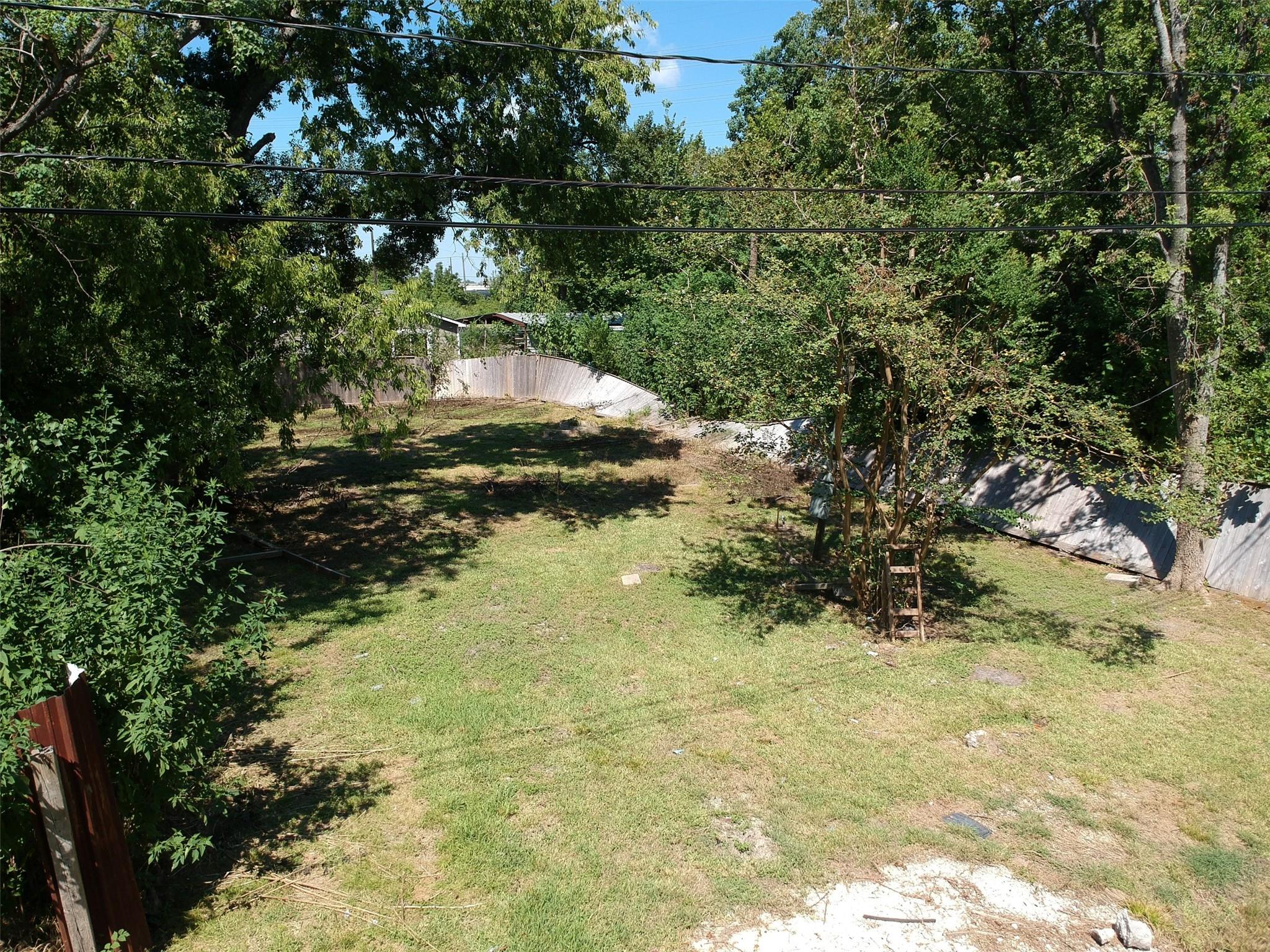 3409 Hewrick Street Property Photo 5