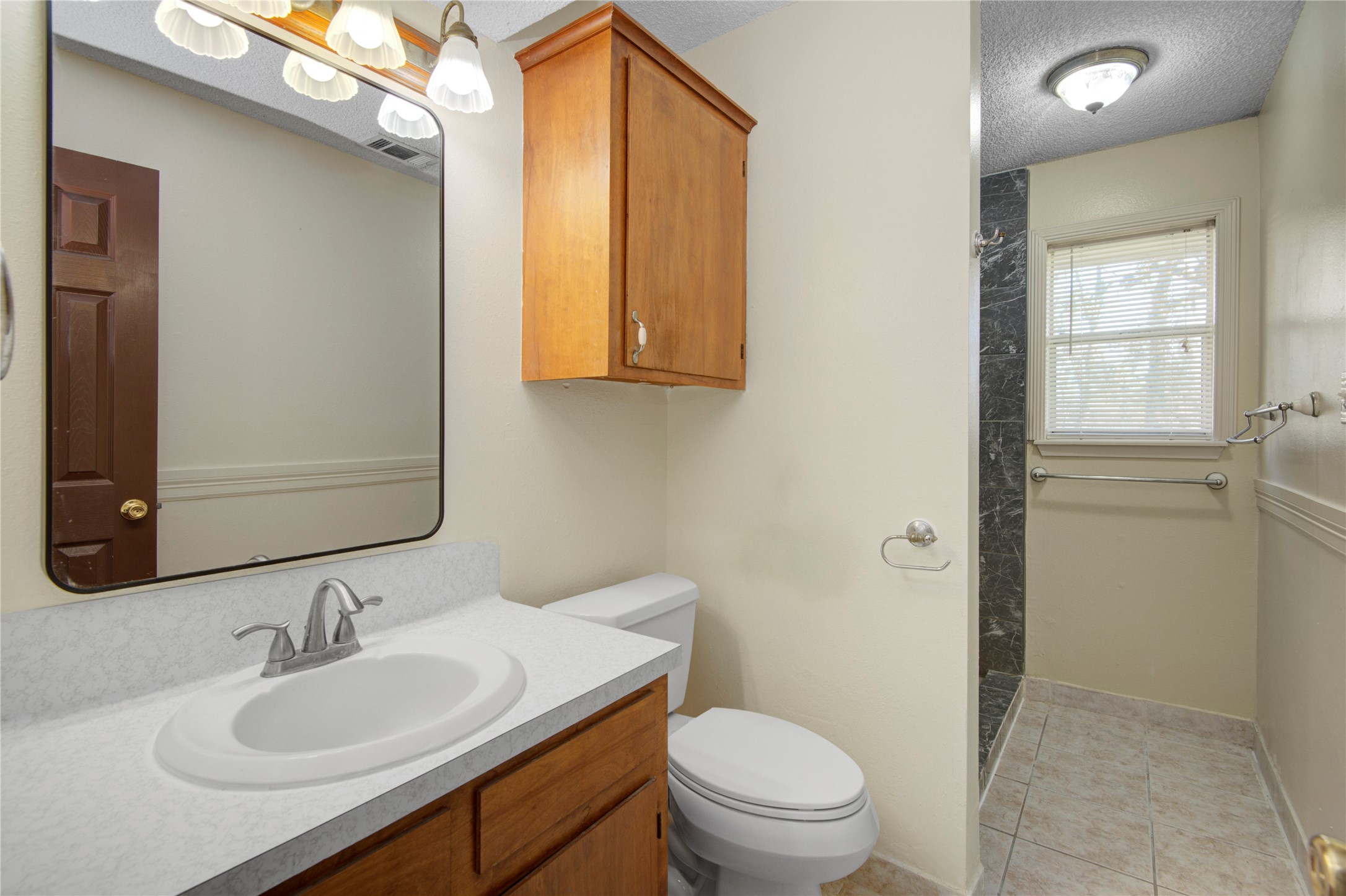 411 County Road 912a Property Photo 14