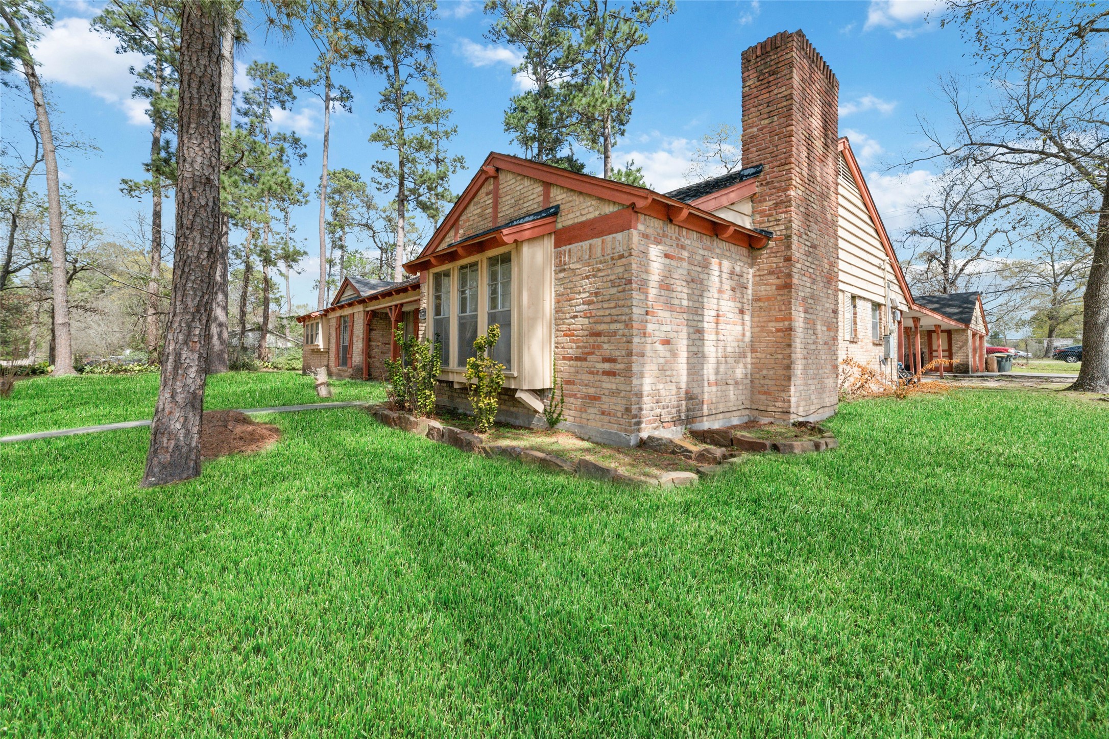 26902 Maplewood Drive Property Photo 2