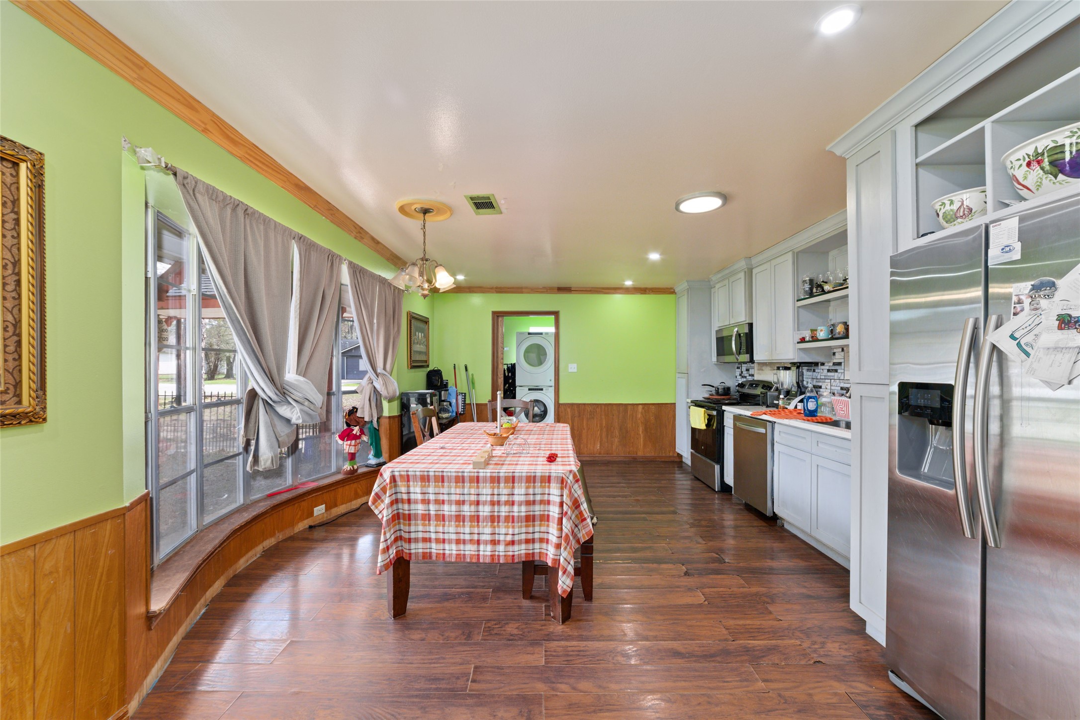 26902 Maplewood Drive Property Photo 4