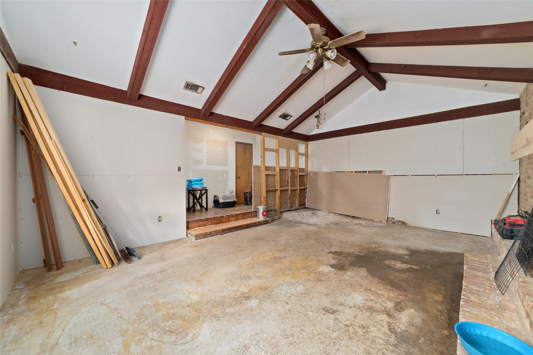 26902 Maplewood Drive Property Photo 12