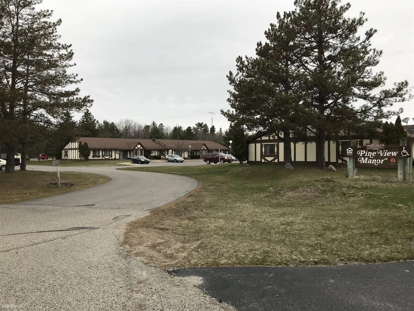 500 Pineview Court Property Photo 5