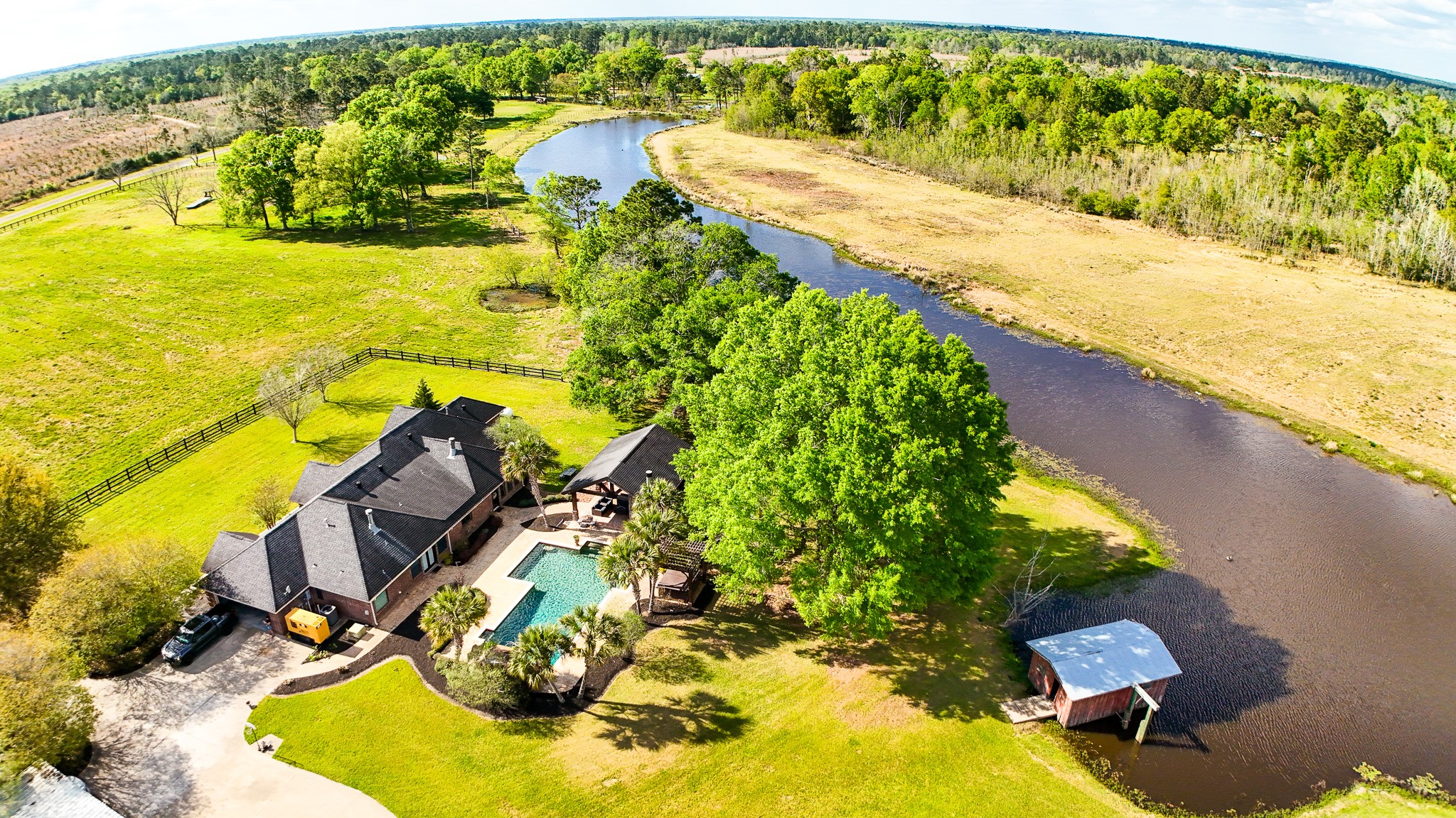 4340 Highway 1131 Property Photo 1
