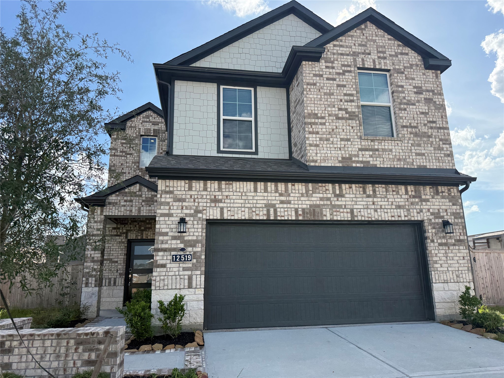 12519 Coastal Bend Way Property Photo 4