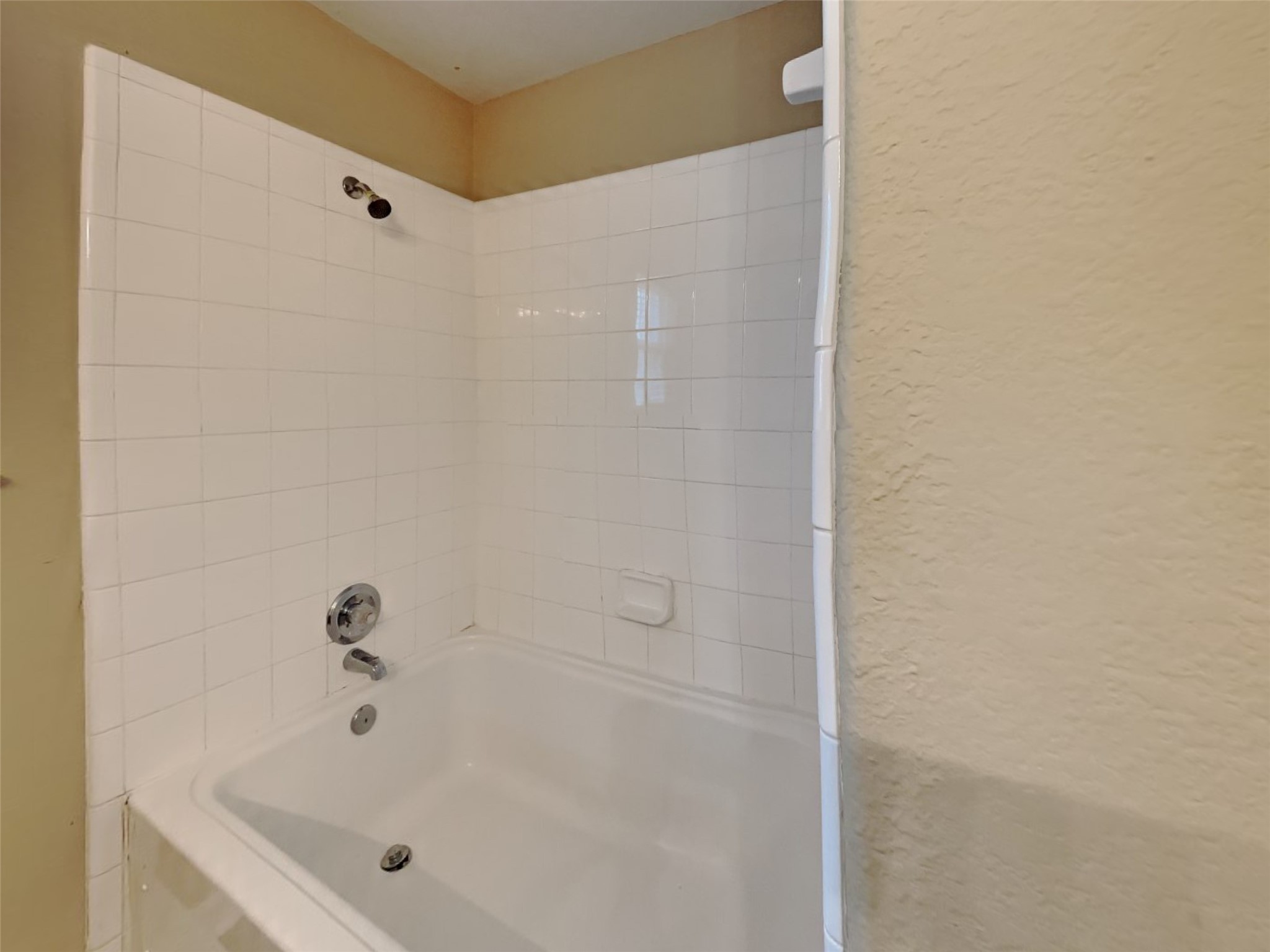 6907 Oleander Grove Way Property Photo 12