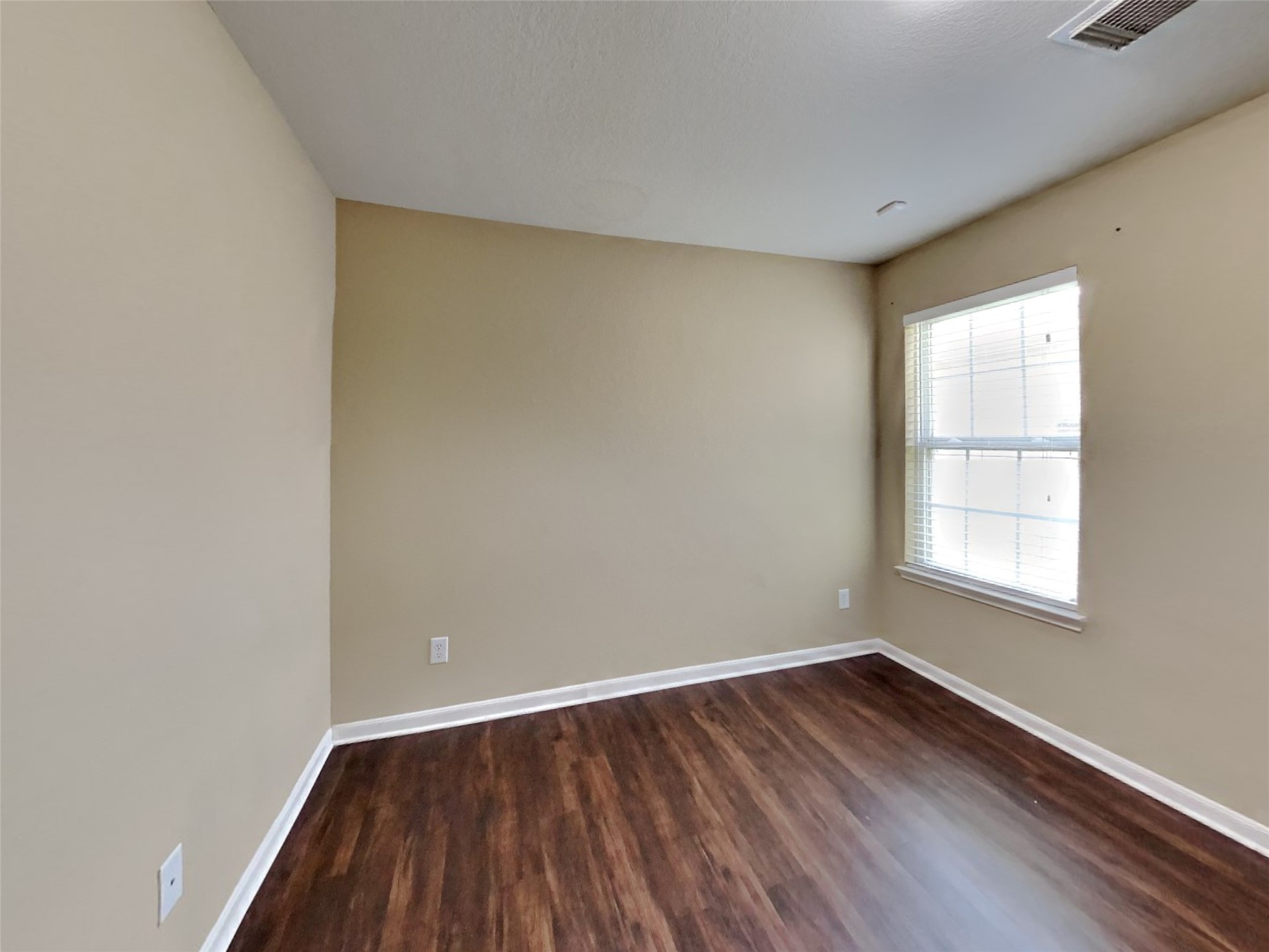 6907 Oleander Grove Way Property Photo 13