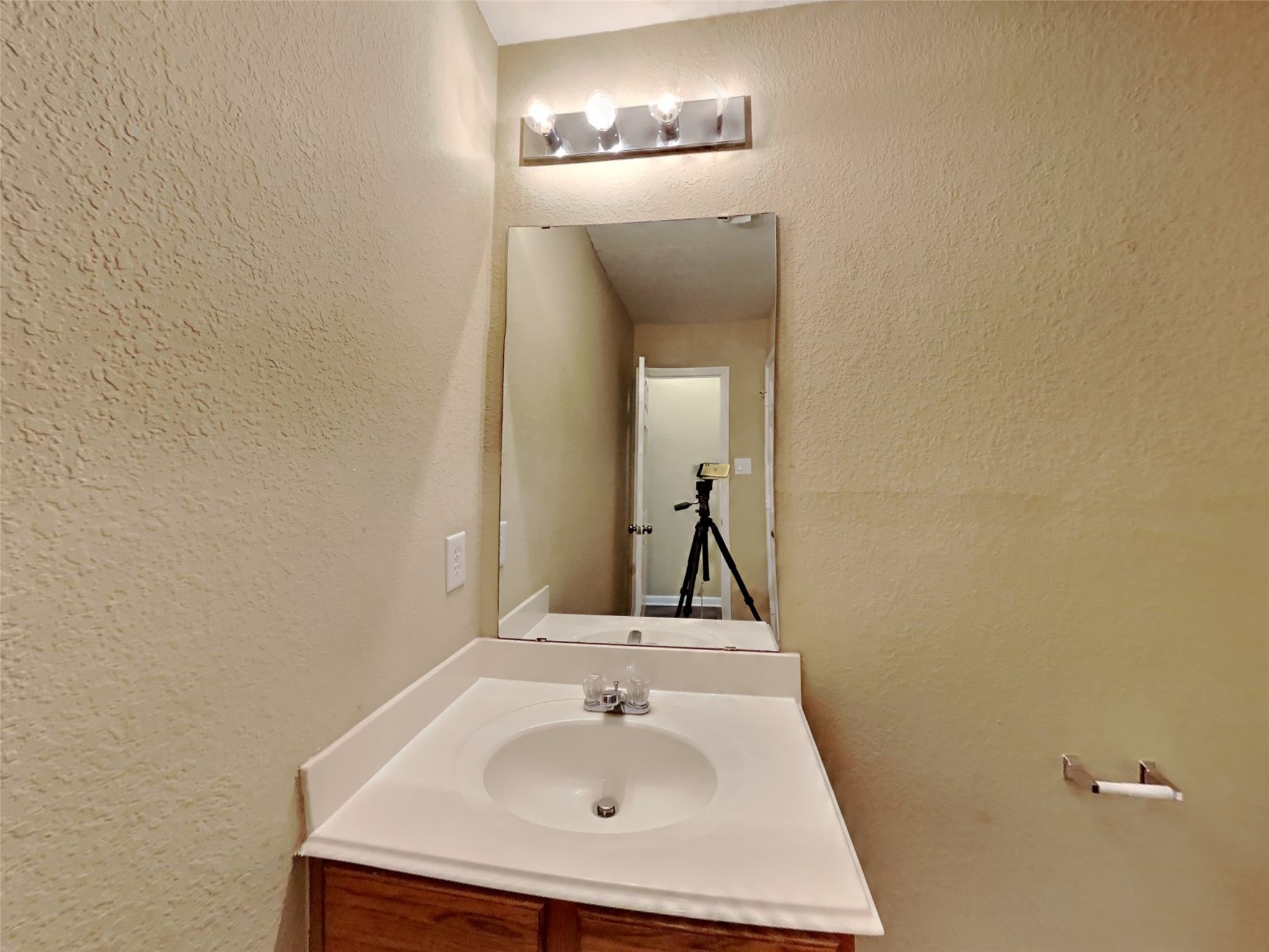 6907 Oleander Grove Way Property Photo 15