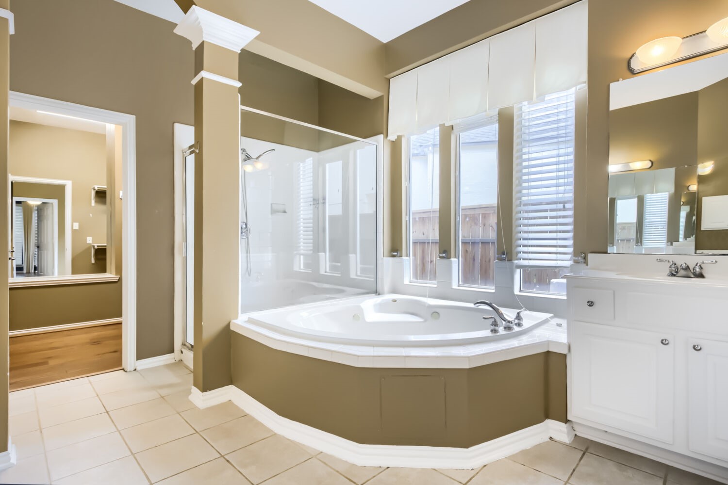 3711 Wickson Square Property Photo 18