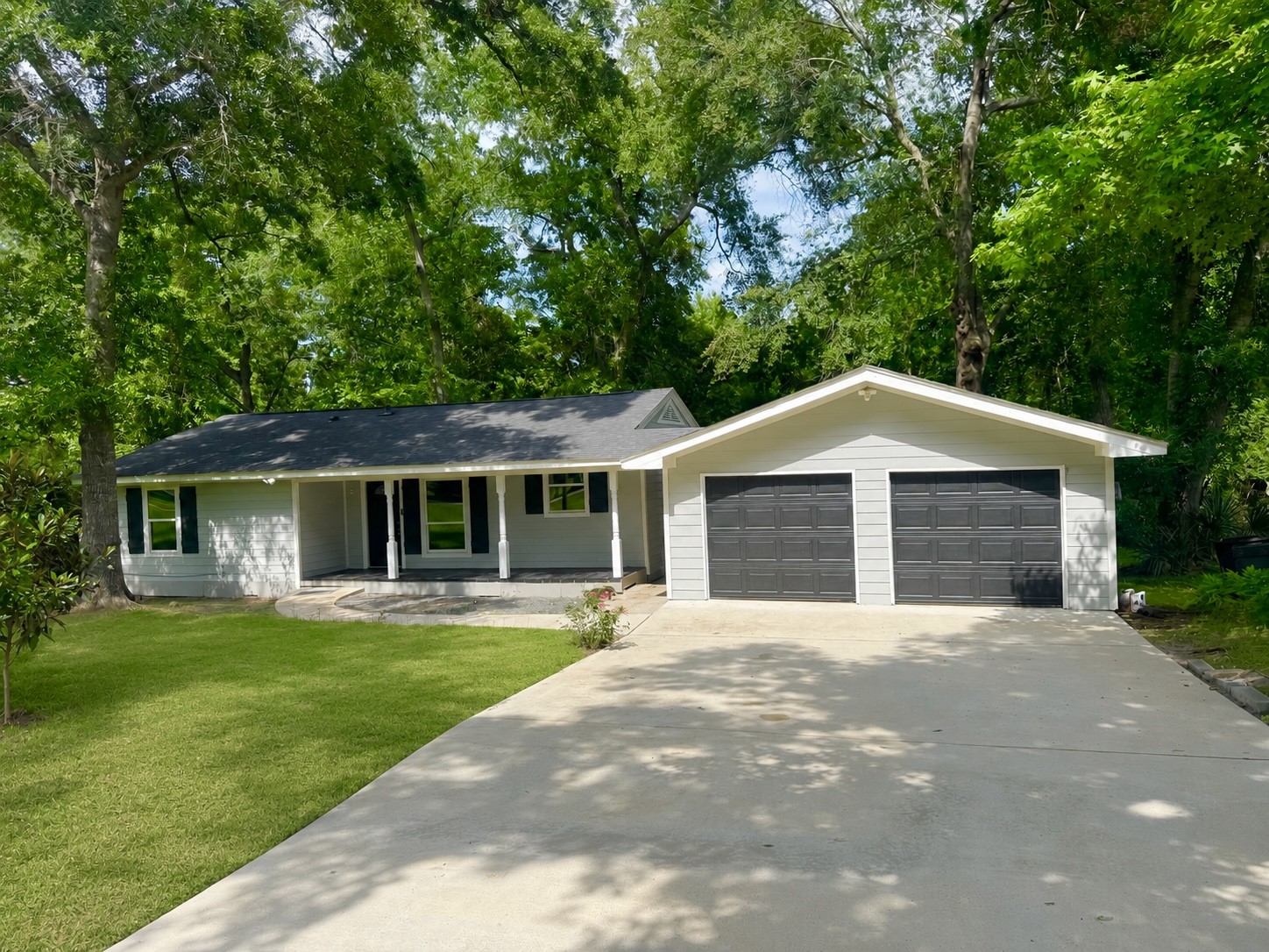 10747 Doe Hill Road Property Photo 1