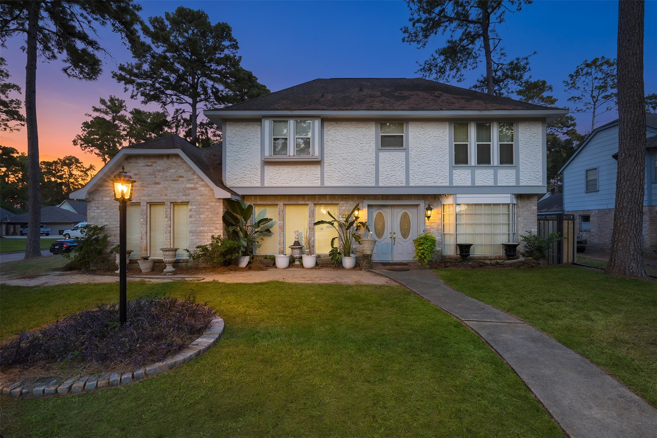18118 Shadow Valley Drive Property Photo 1