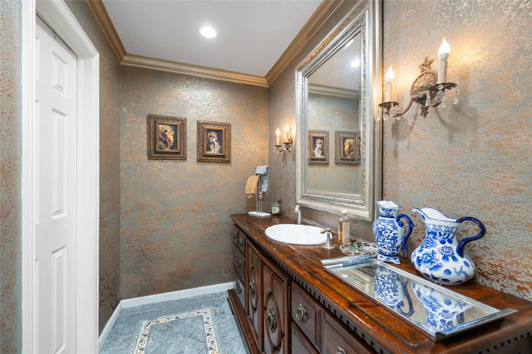 18118 Shadow Valley Drive Property Photo 19