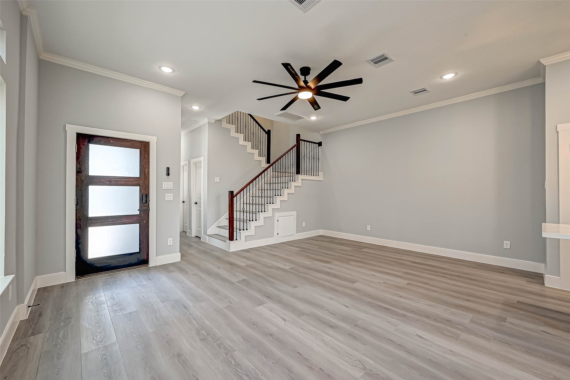 7118 Saint Augustine Street Property Photo 4