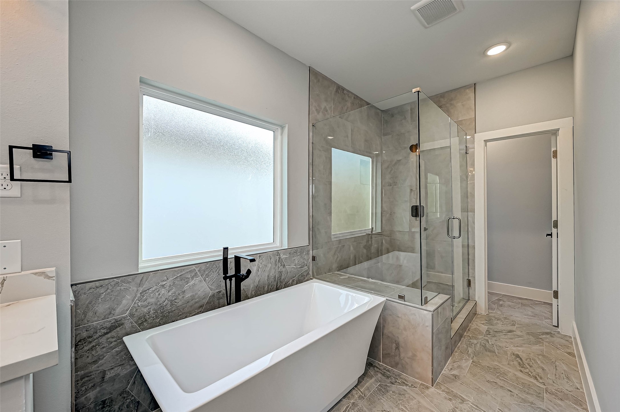 7118 Saint Augustine Street Property Photo 12