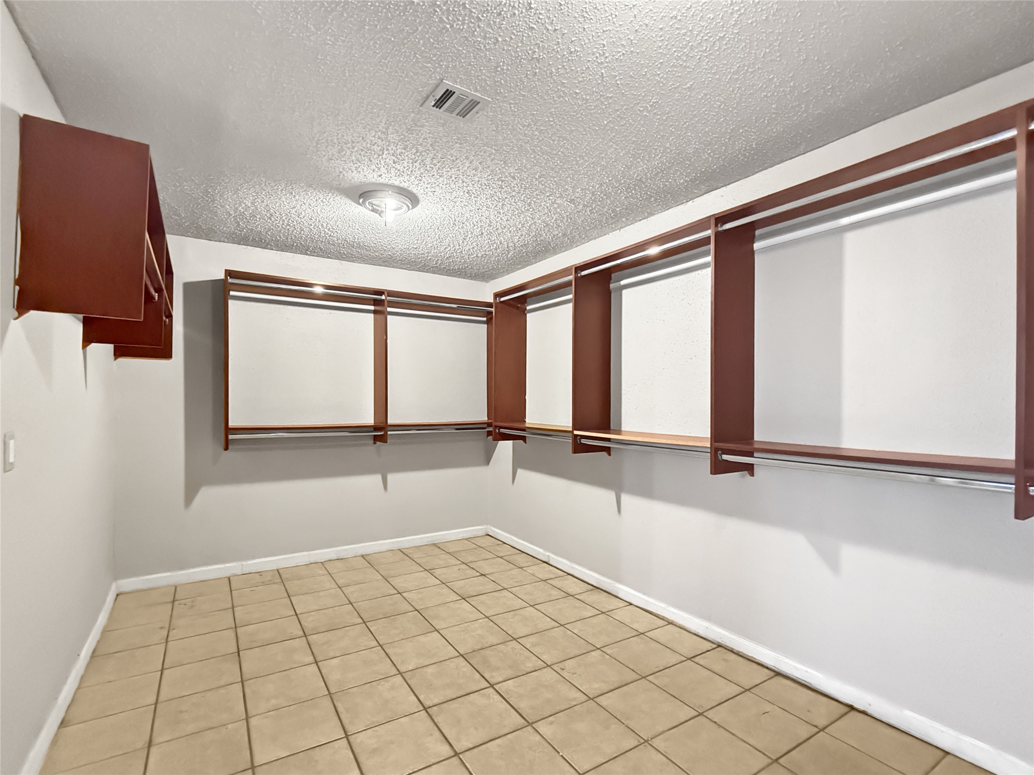 10437 Wolbrook Street Property Photo 10