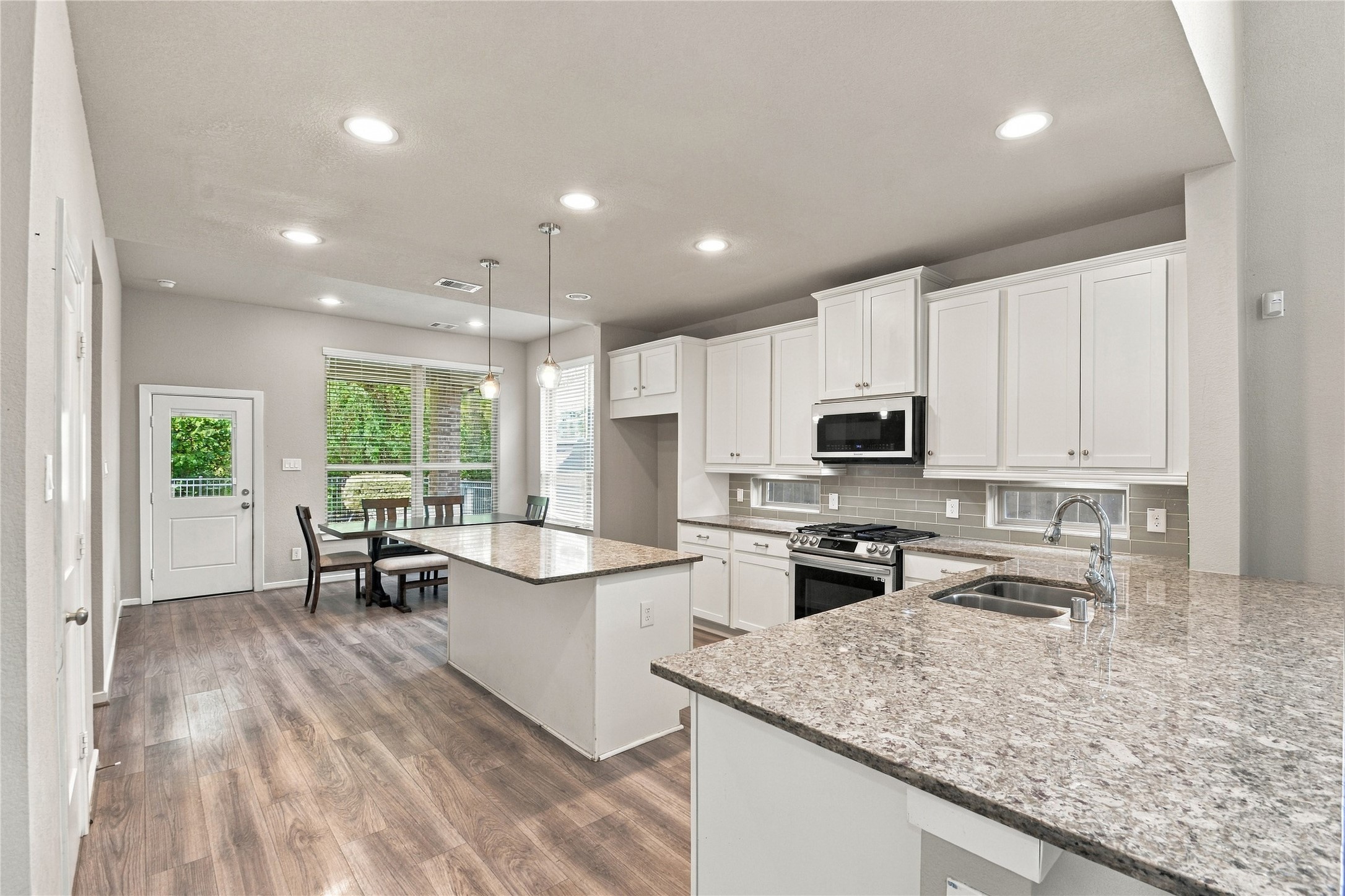 12207 Texas Trumpet Trail Property Photo 7