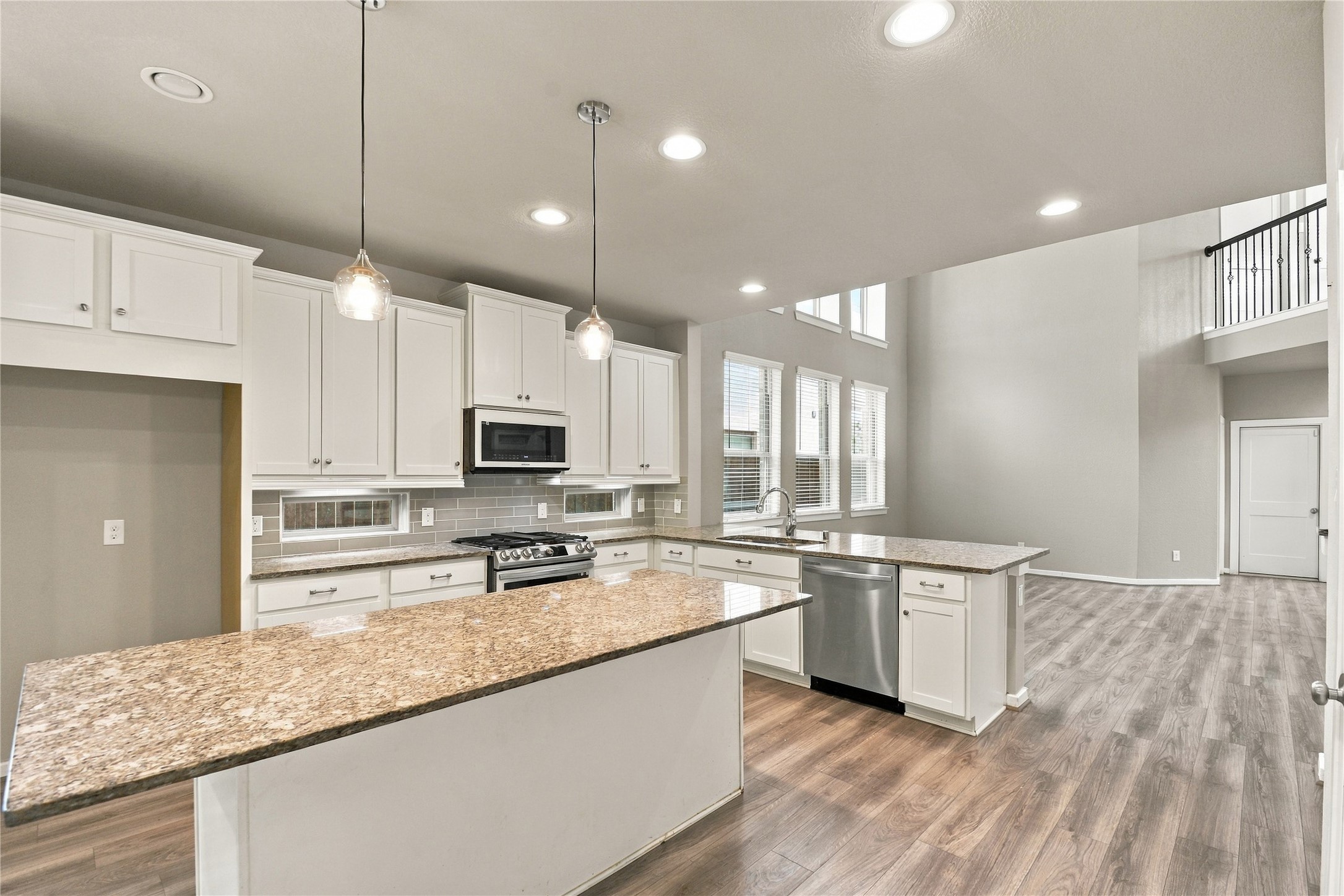 12207 Texas Trumpet Trail Property Photo 8