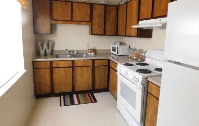 304 Julia Circle Property Photo 7