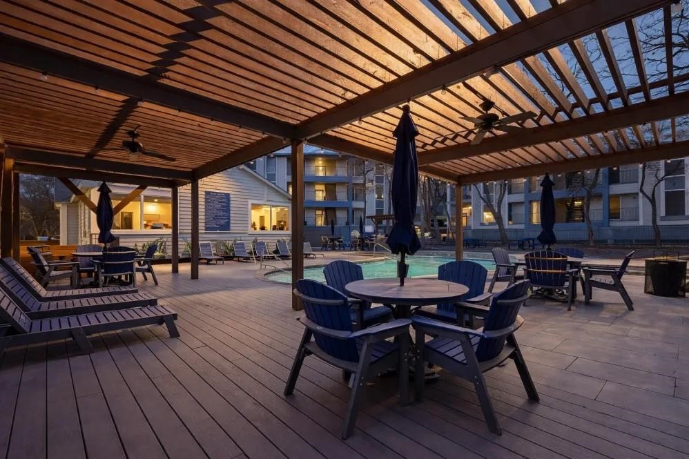 2501 Wickersham Lane 0613 Property Photo 12
