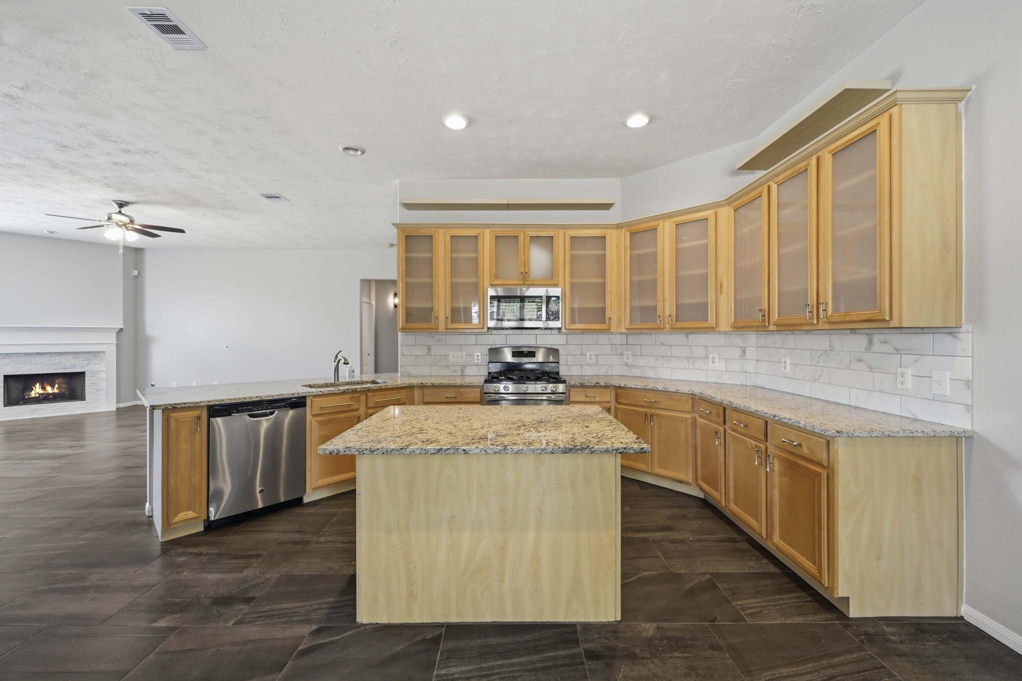 17126 Sheffield Knoll Lane Property Photo 7