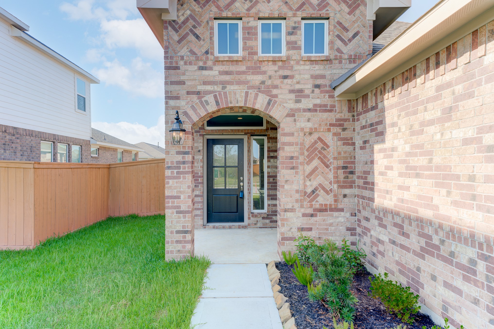 1225 Red Hills Drive Property Photo 3