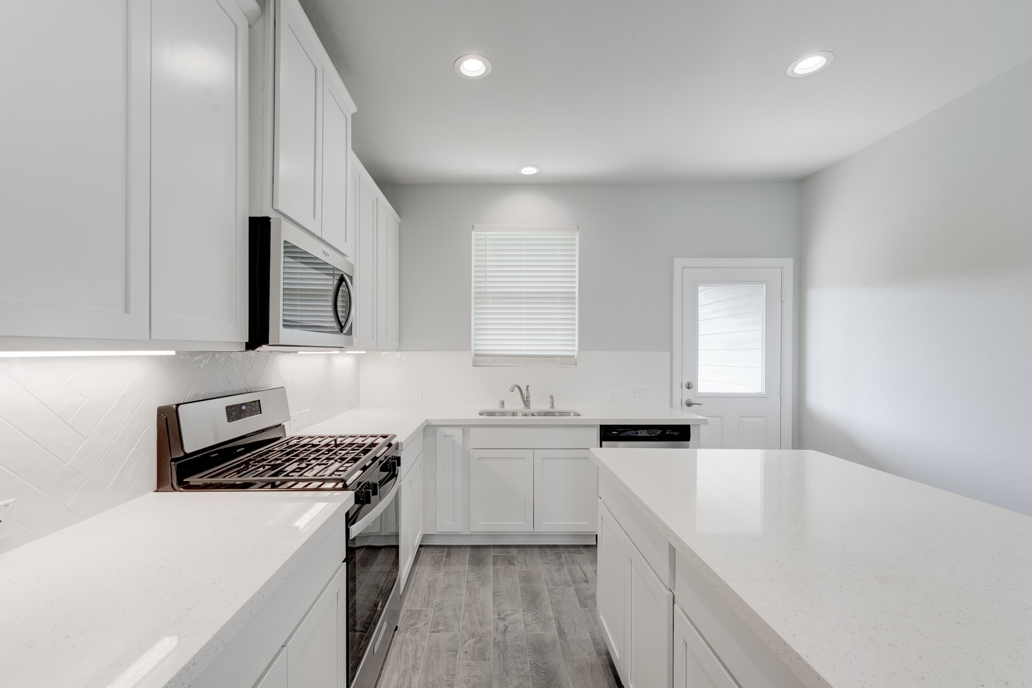 1225 Red Hills Drive Property Photo 10