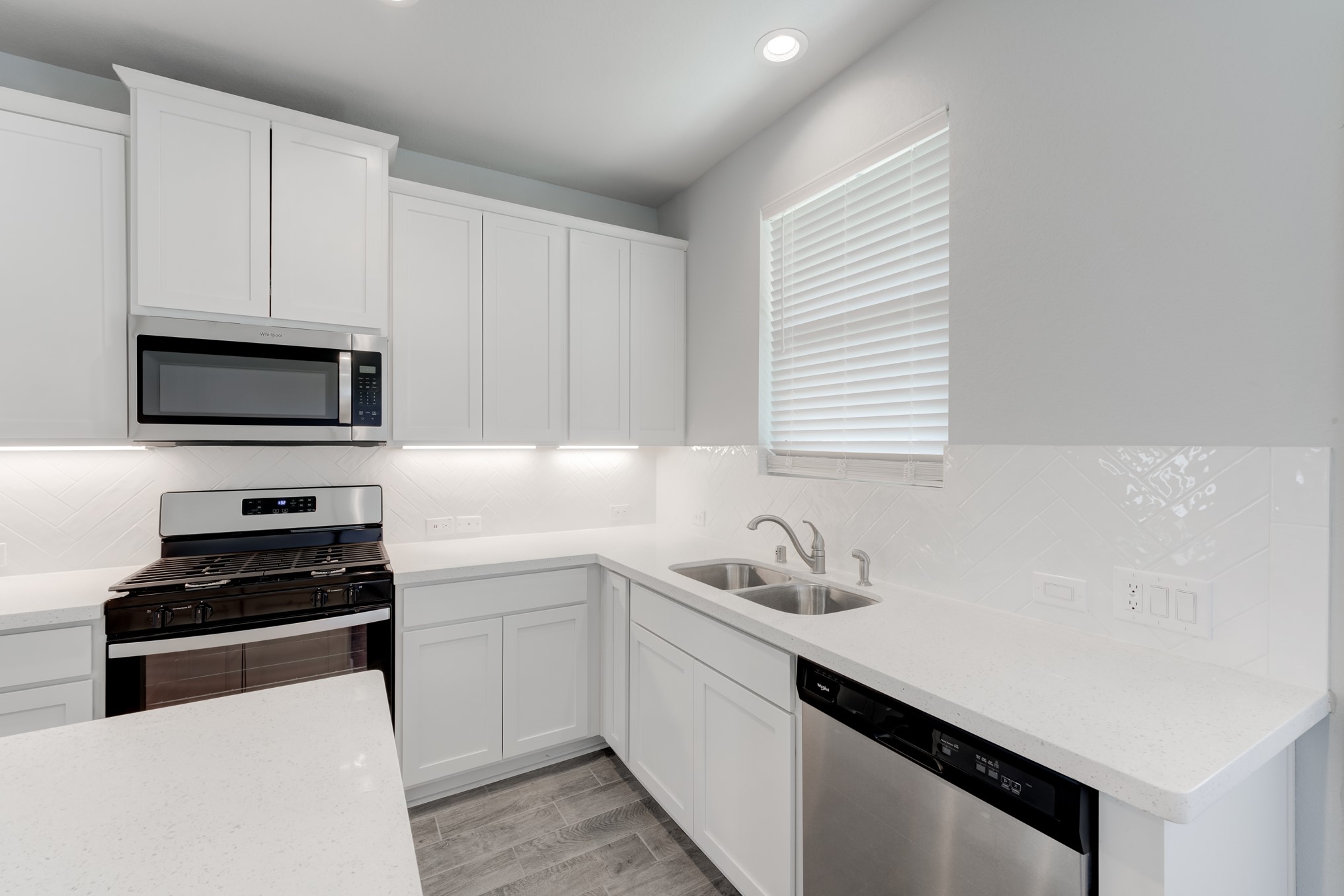 1225 Red Hills Drive Property Photo 11