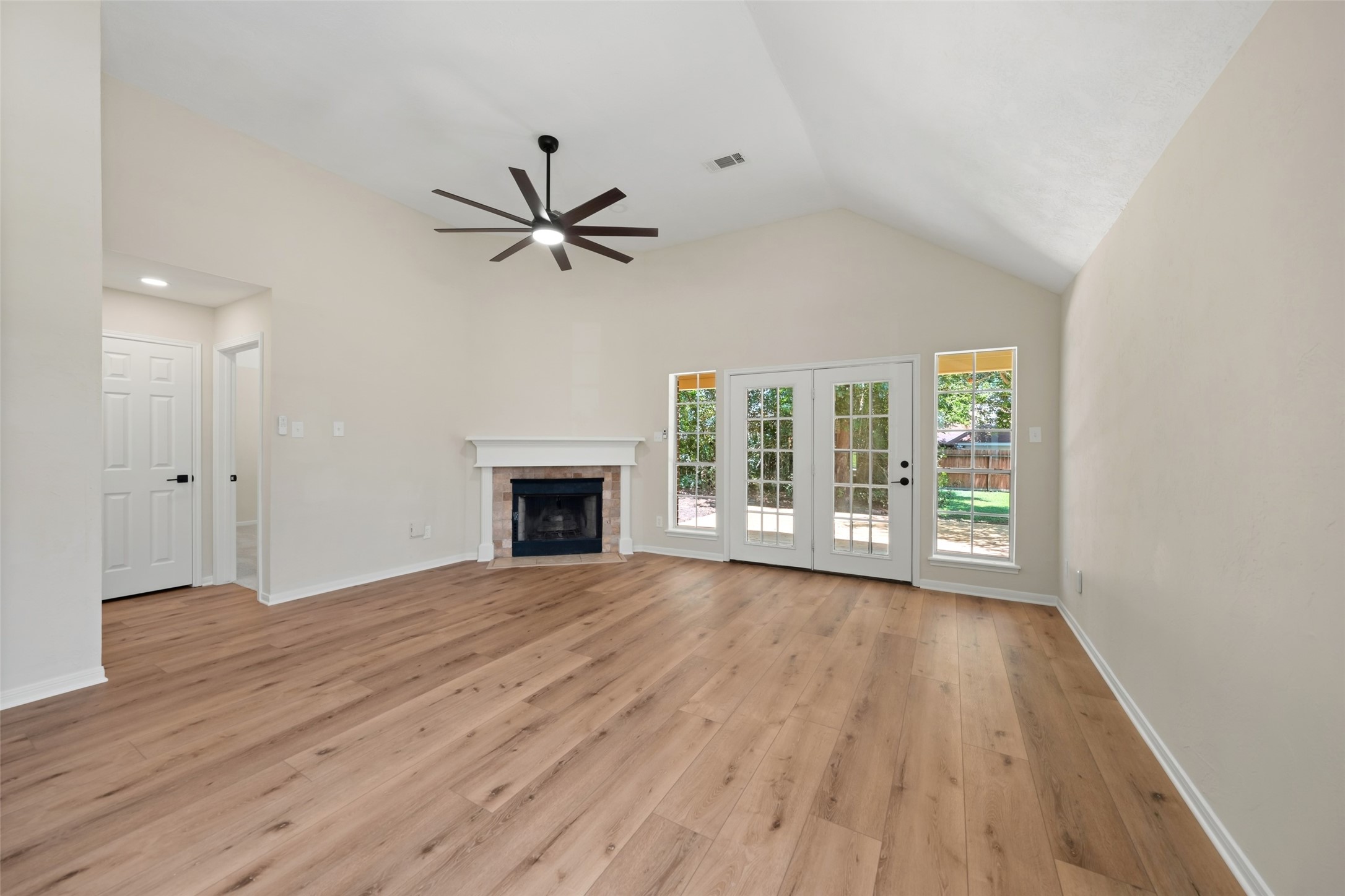 6979 Breezy Point Property Photo 9