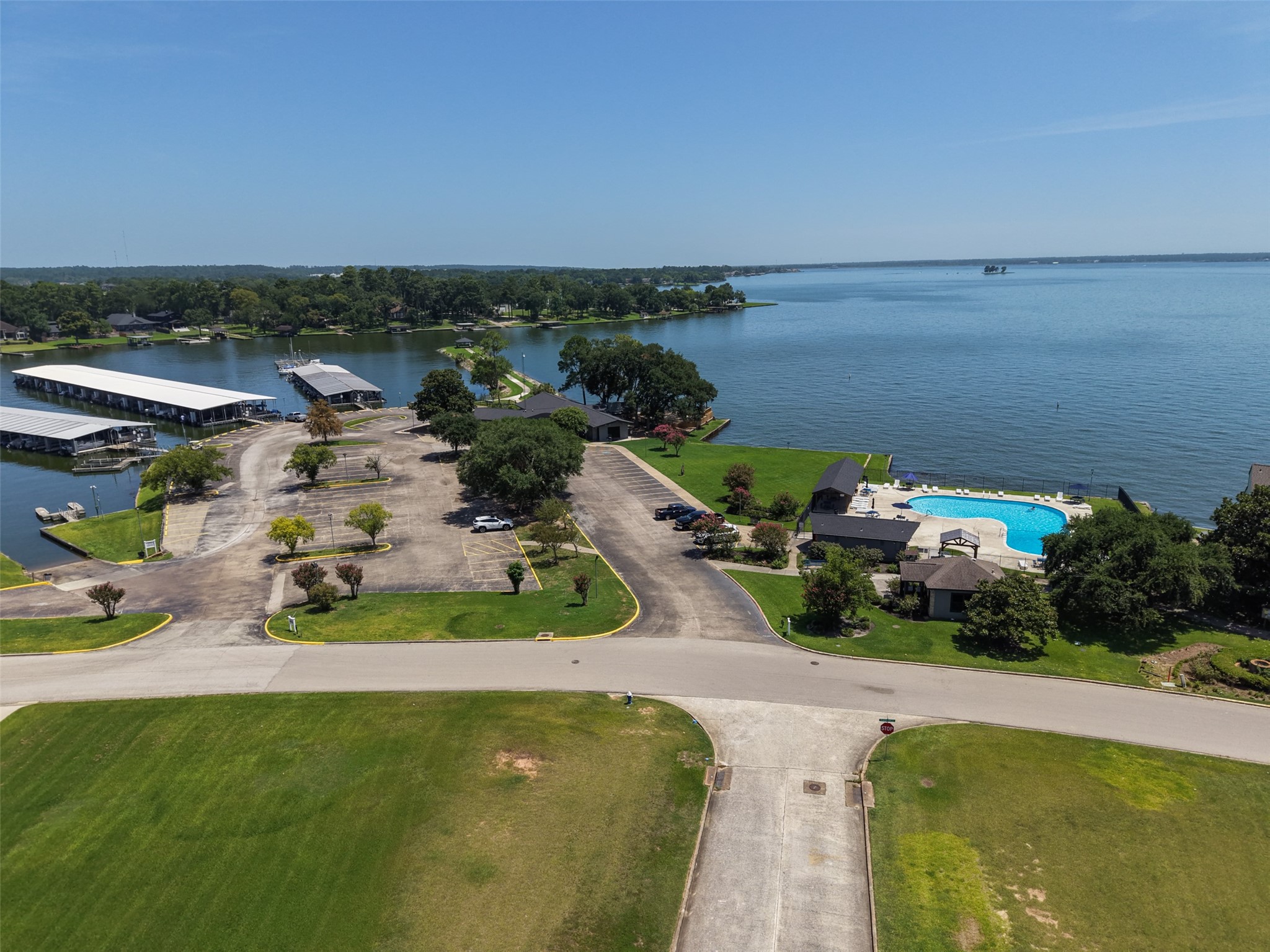 6979 Breezy Point Property Photo 28