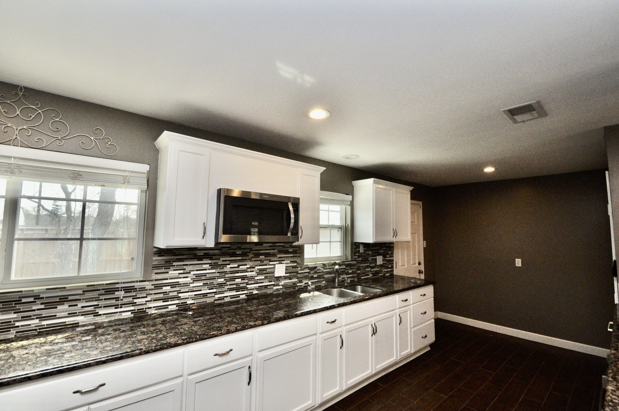 6418 Treaschwig Road Property Photo 12