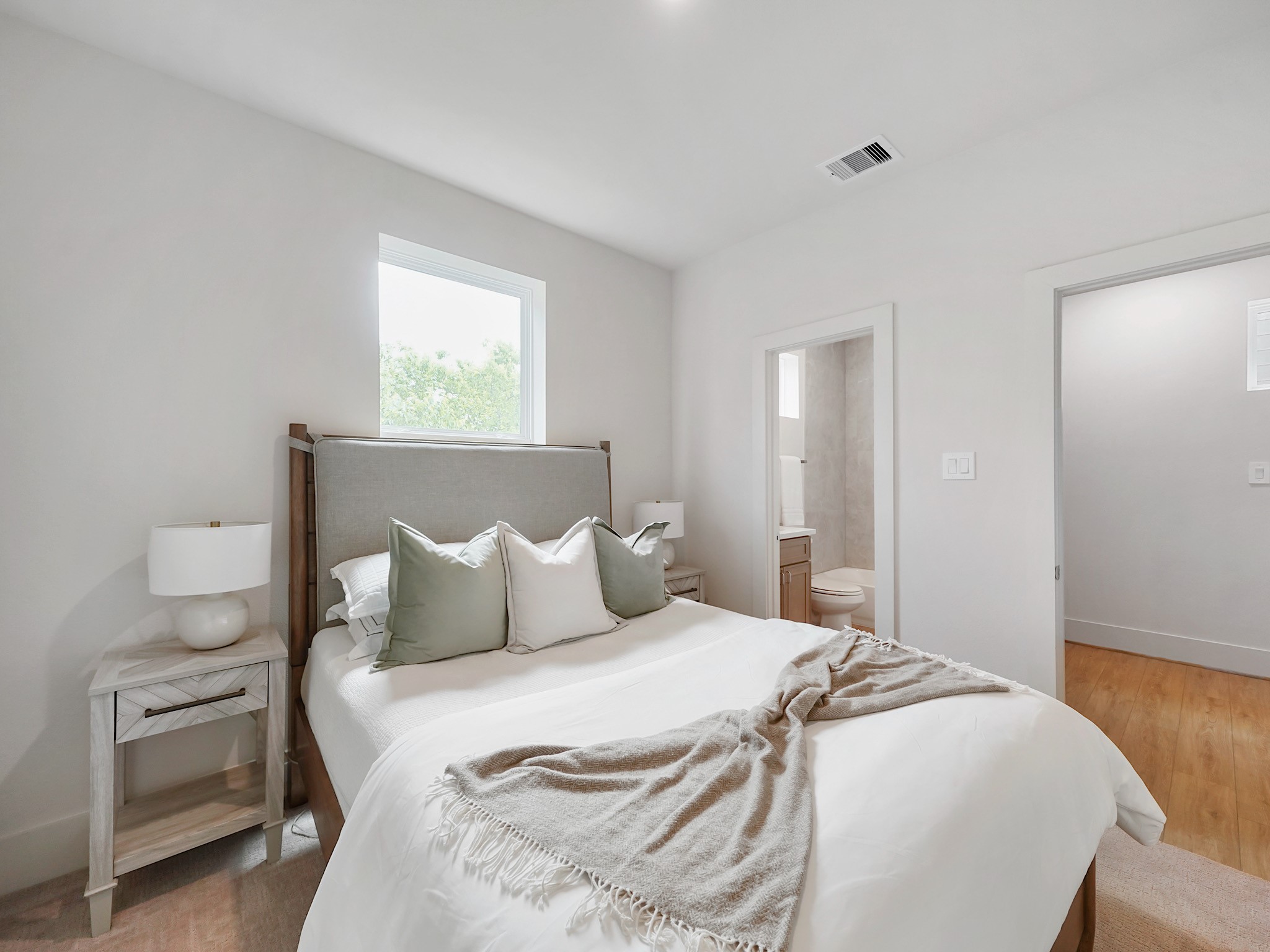 861 Rachel Street C Property Photo 20