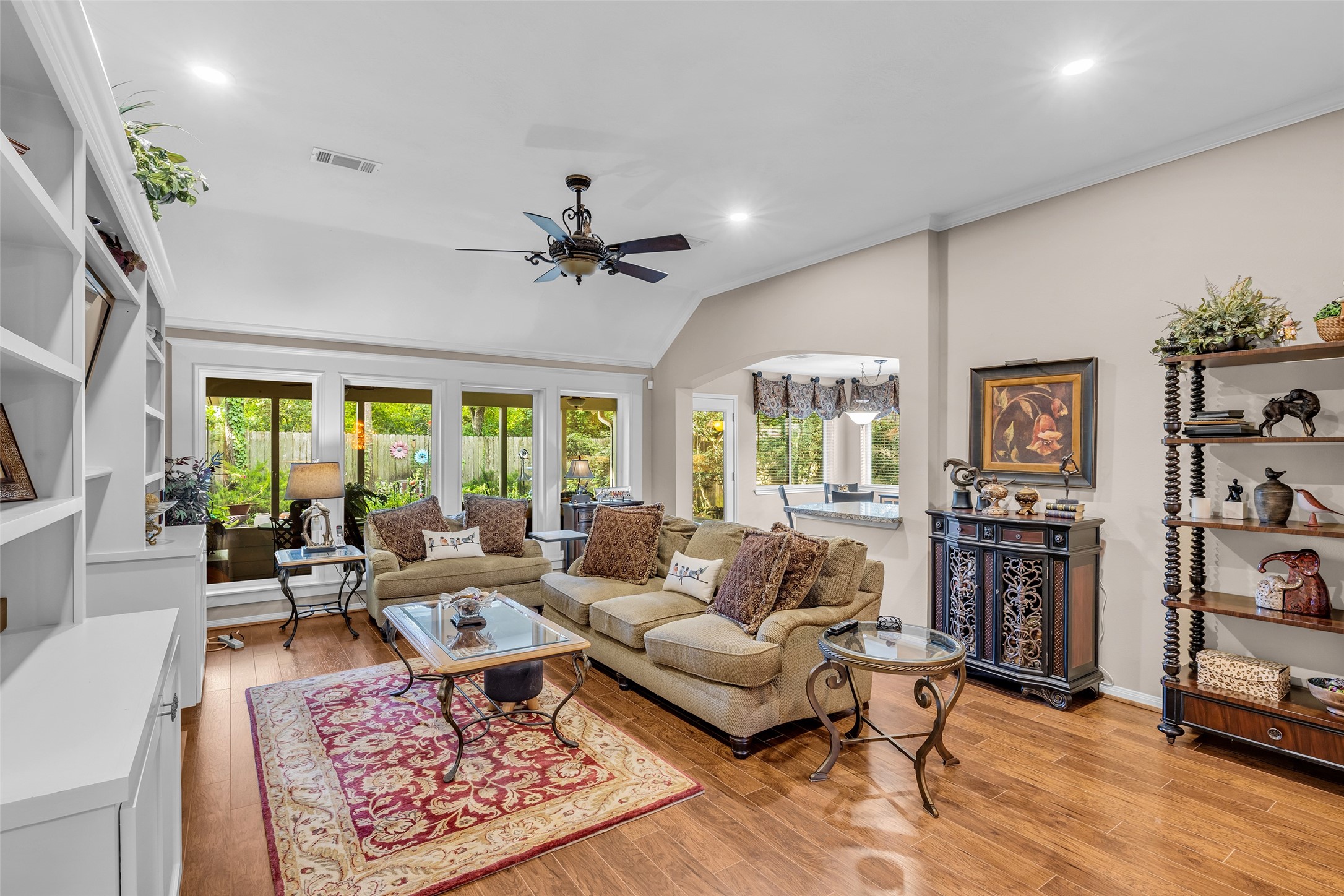 2618 Spring Bend Drive Property Photo 10