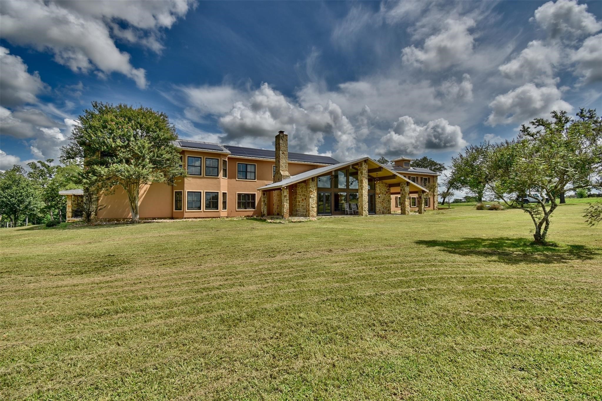 2316 Highway 159 E Property Photo 4