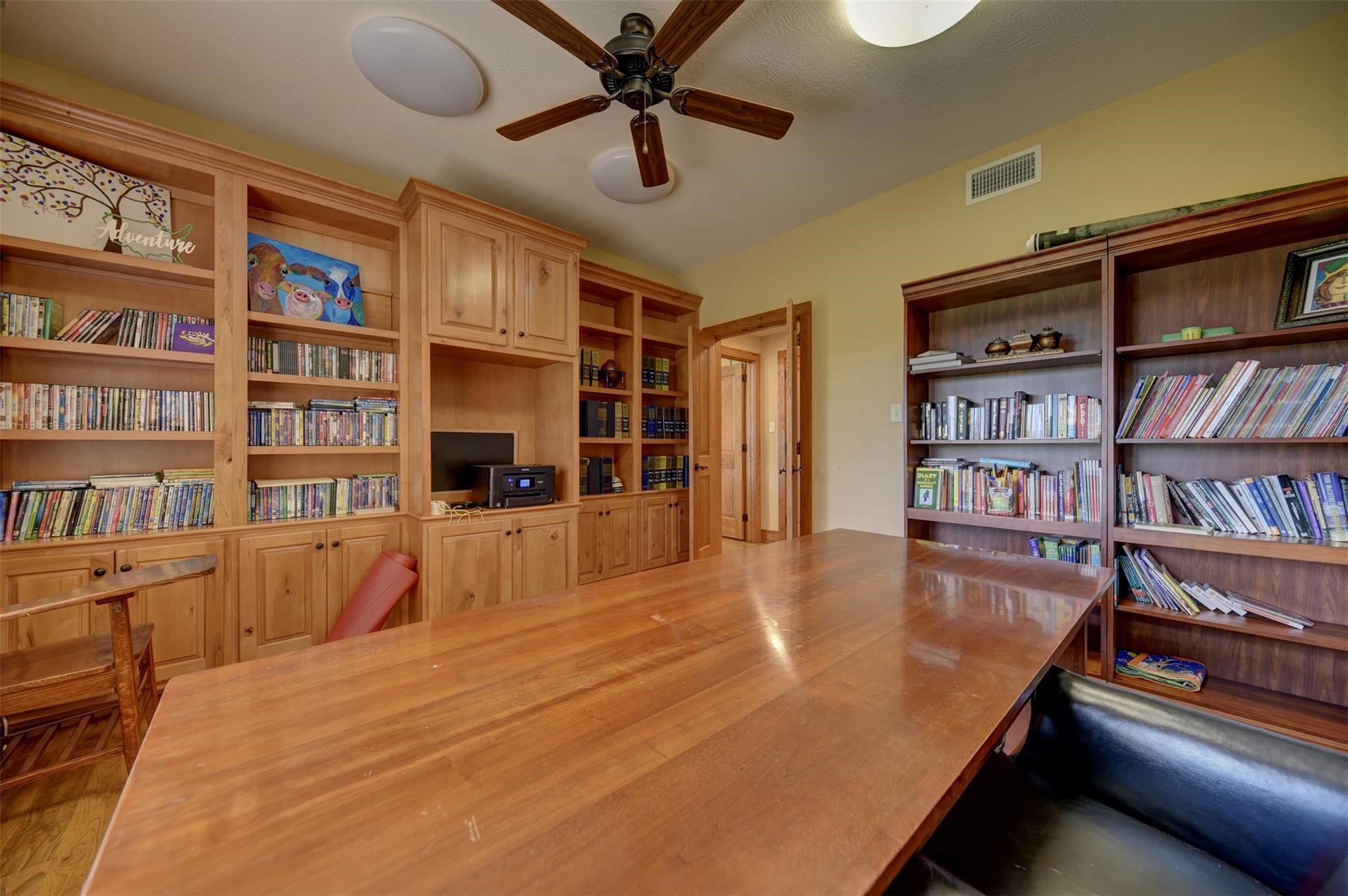 2316 Highway 159 E Property Photo 16