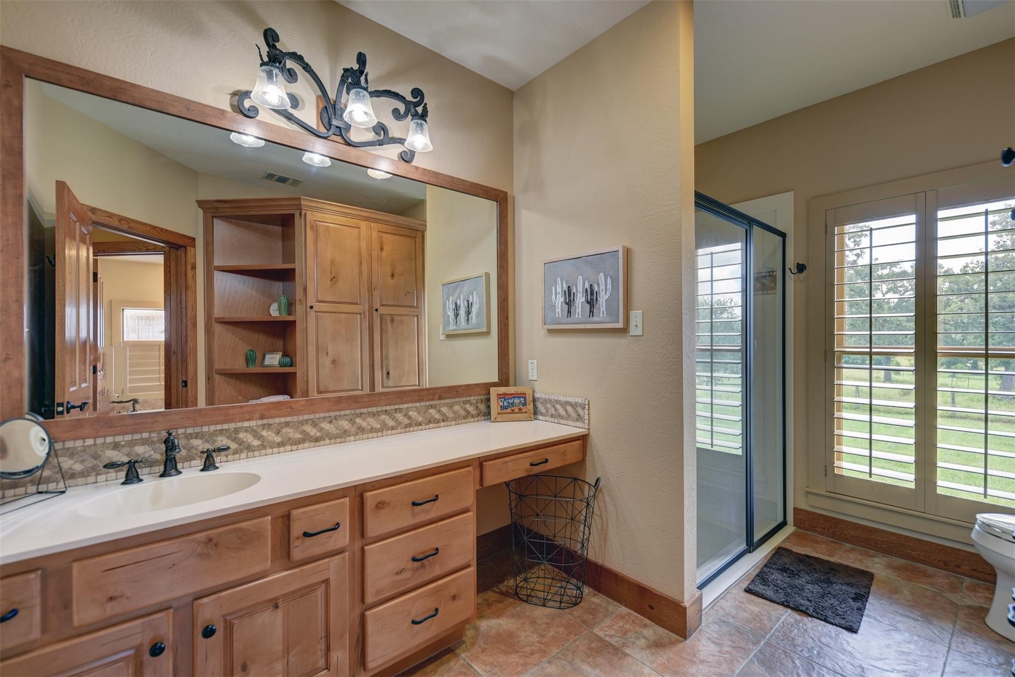 2316 Highway 159 E Property Photo 21