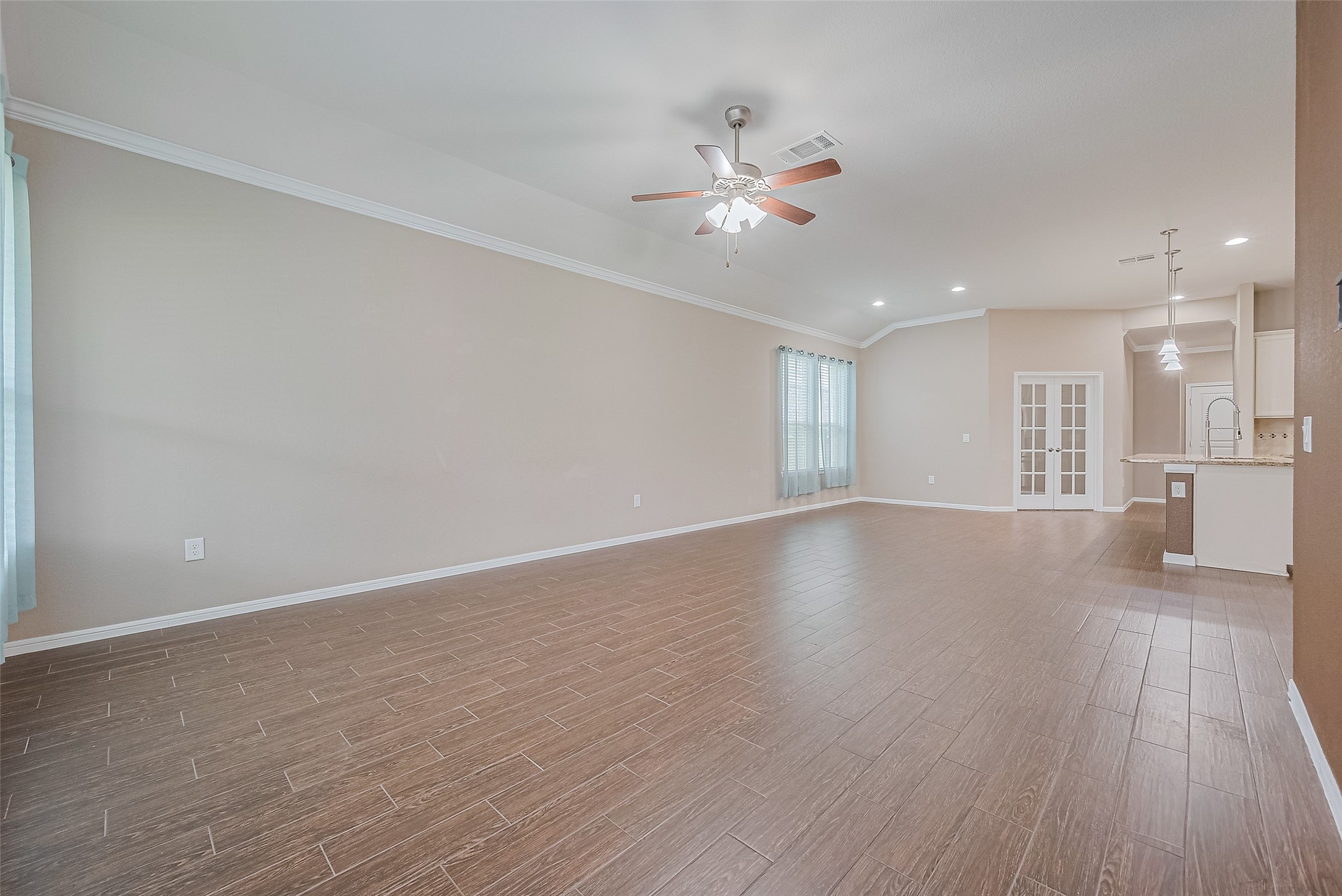 5327 Silver Ledge Drive Property Photo 6