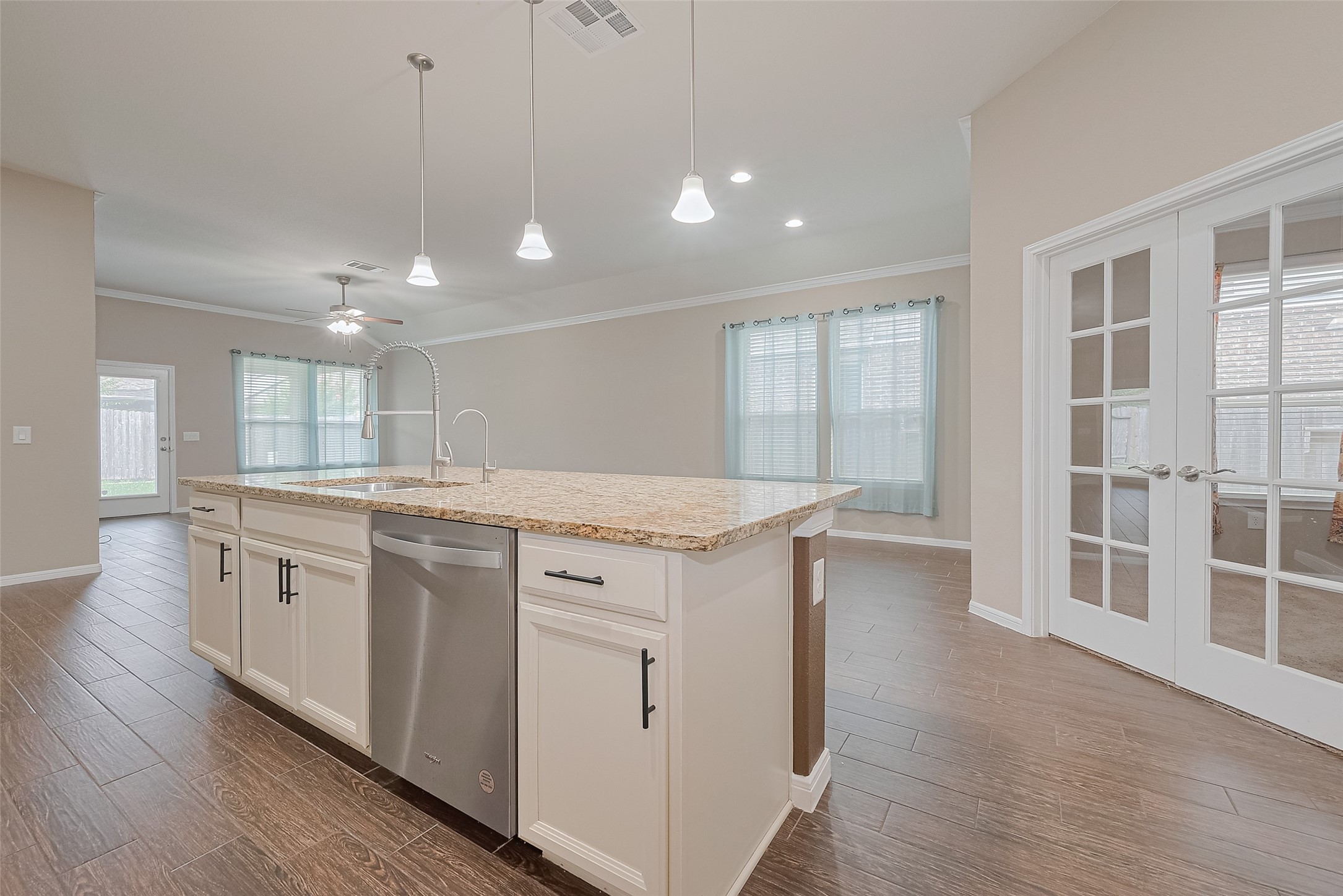 5327 Silver Ledge Drive Property Photo 7