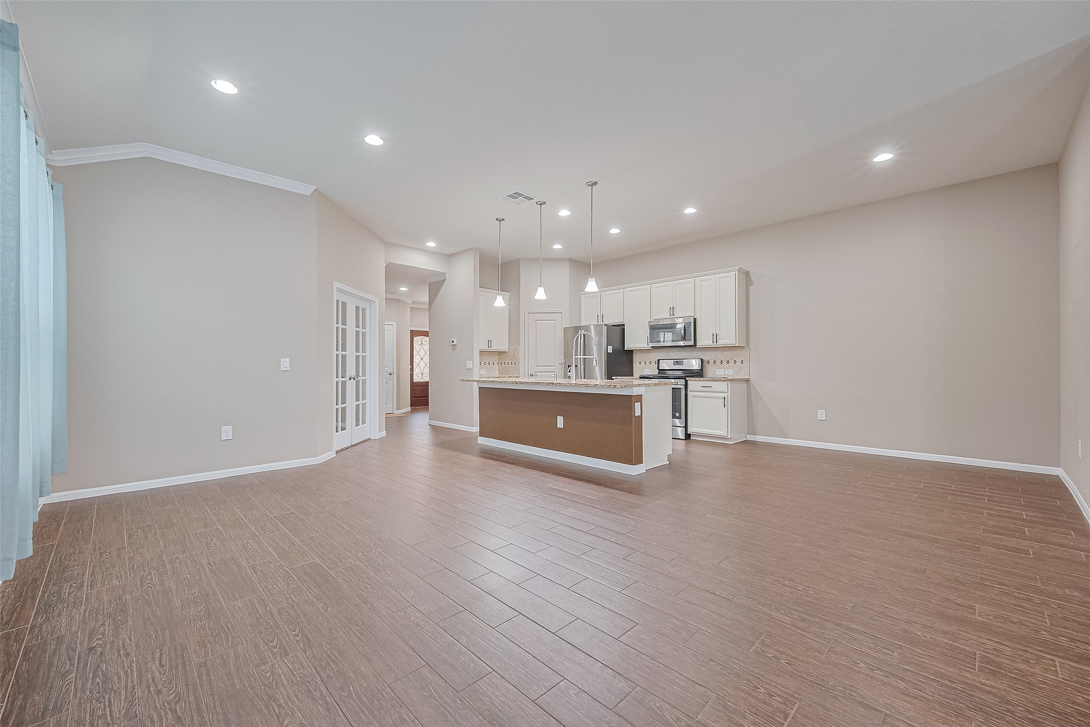 5327 Silver Ledge Drive Property Photo 12