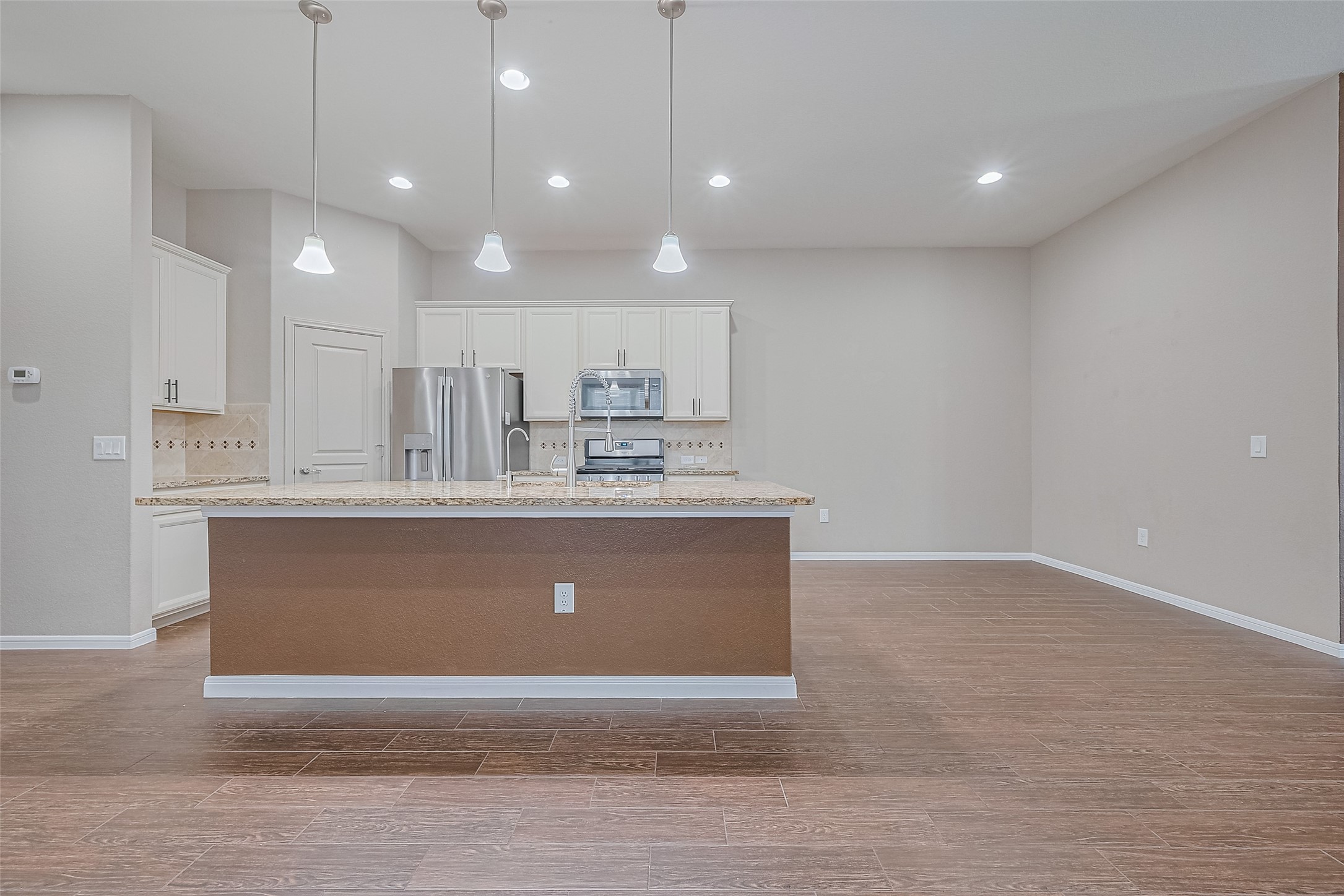 5327 Silver Ledge Drive Property Photo 13