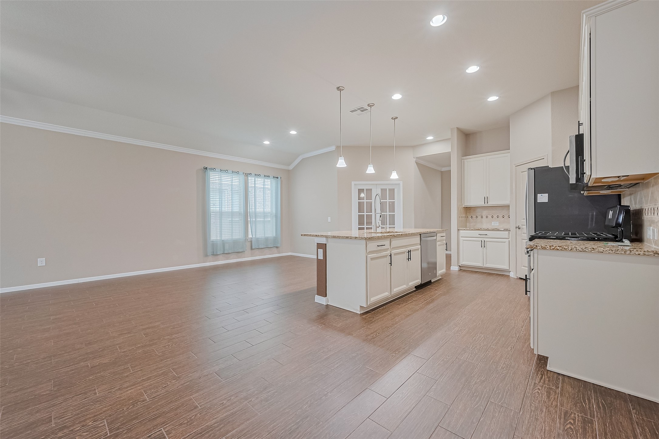 5327 Silver Ledge Drive Property Photo 16