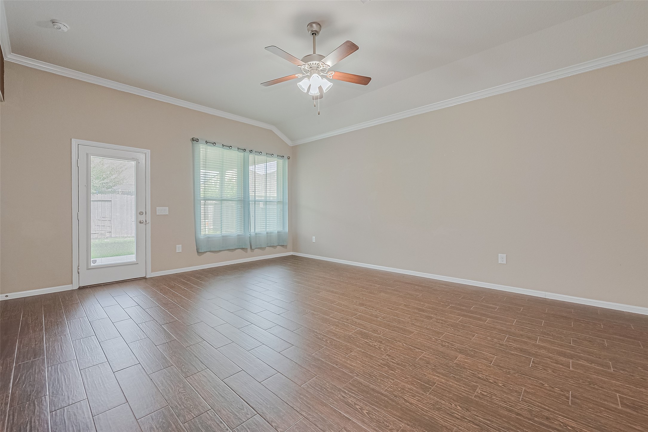 5327 Silver Ledge Drive Property Photo 25