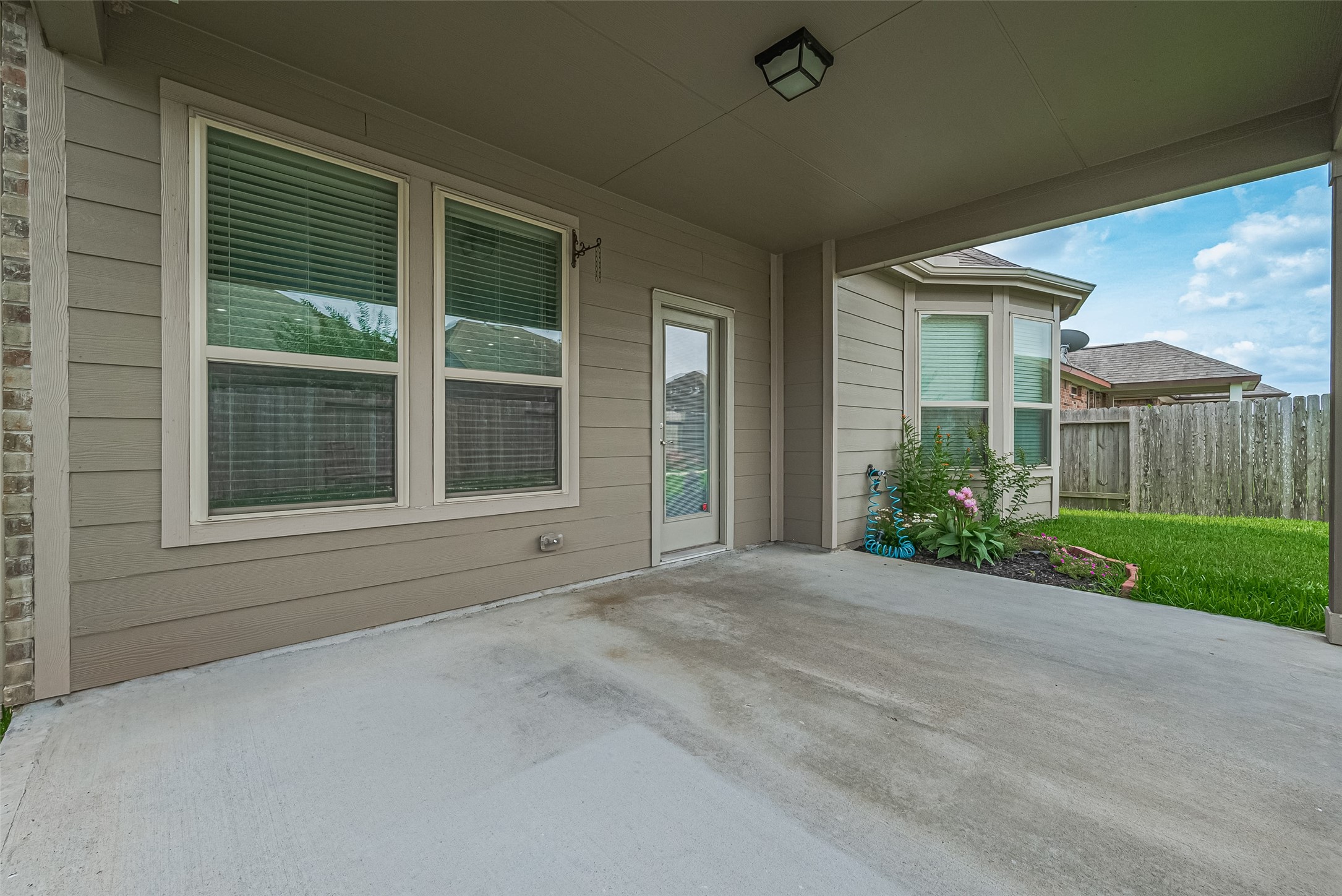 5327 Silver Ledge Drive Property Photo 44