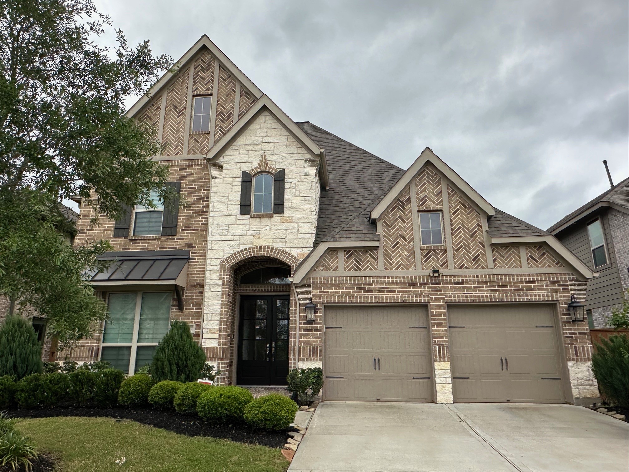 18027 Callander Avenue Property Photo 1
