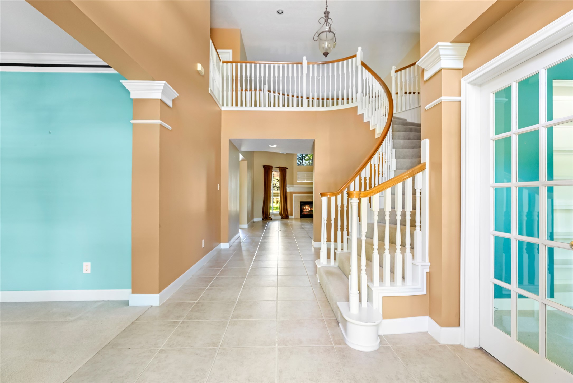 5426 Hickory Village Drive Property Photo 2