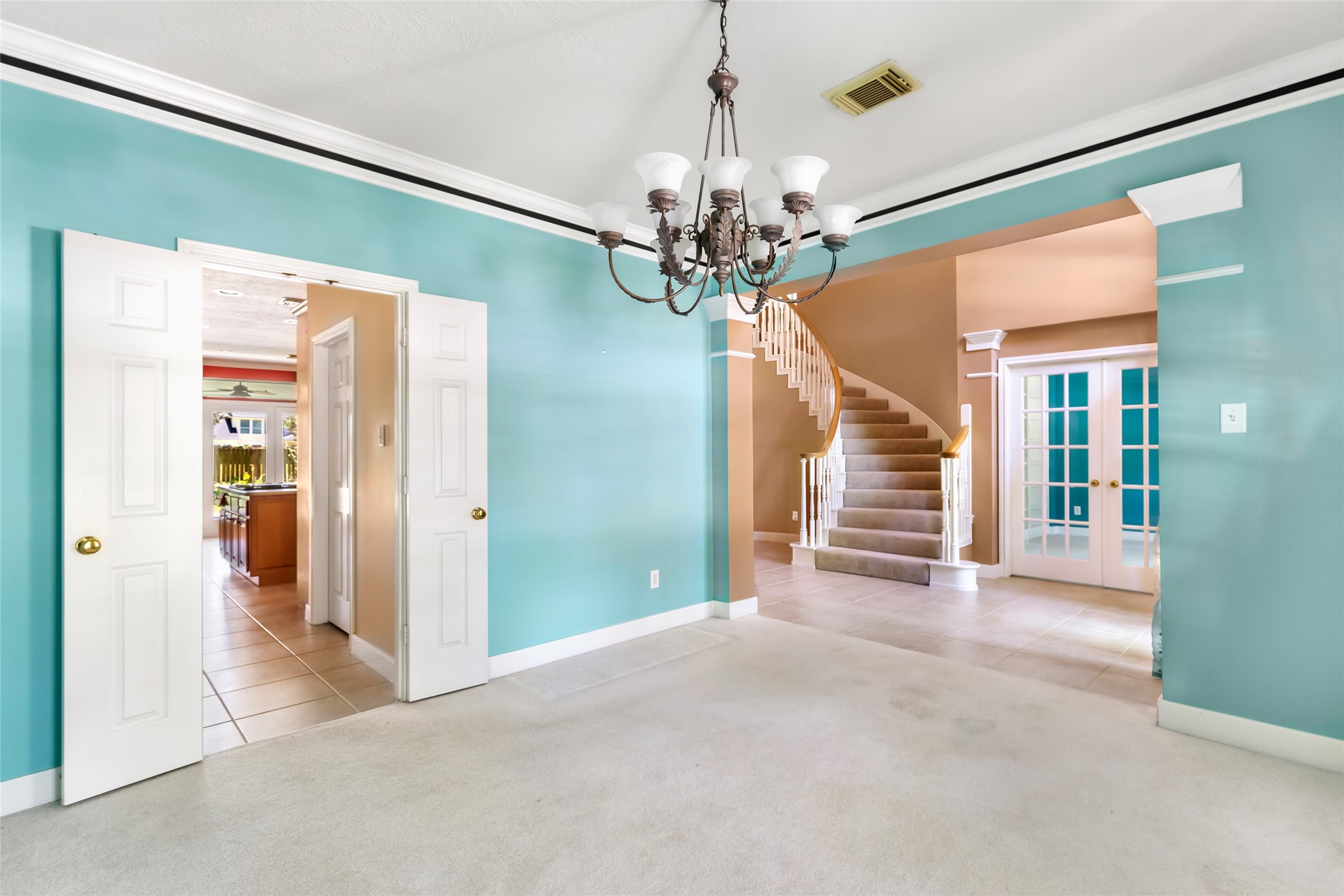 5426 Hickory Village Drive Property Photo 7