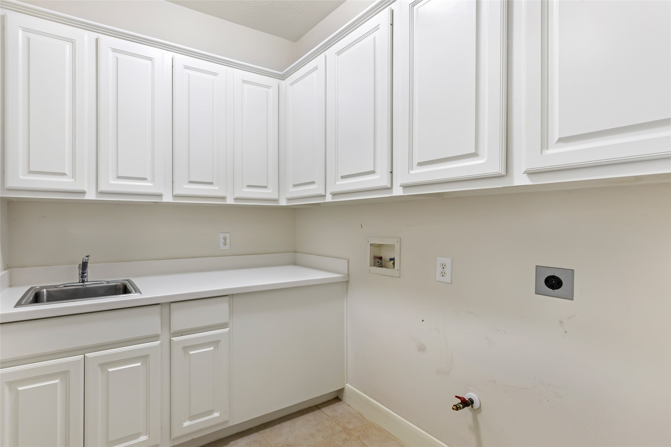 5426 Hickory Village Drive Property Photo 9