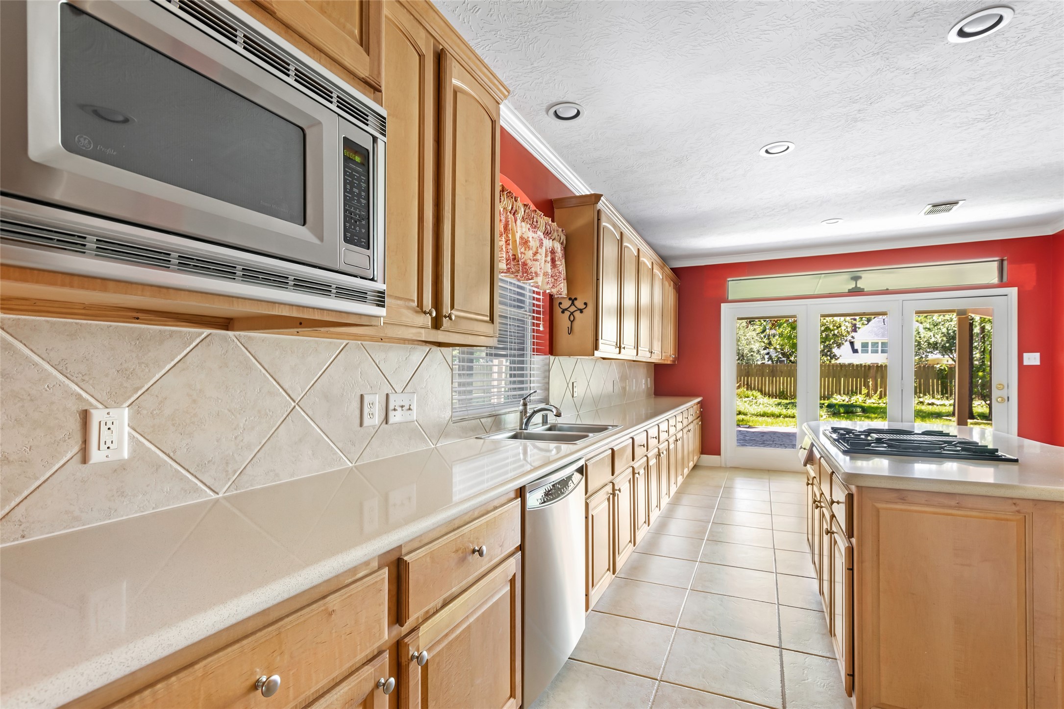 5426 Hickory Village Drive Property Photo 10