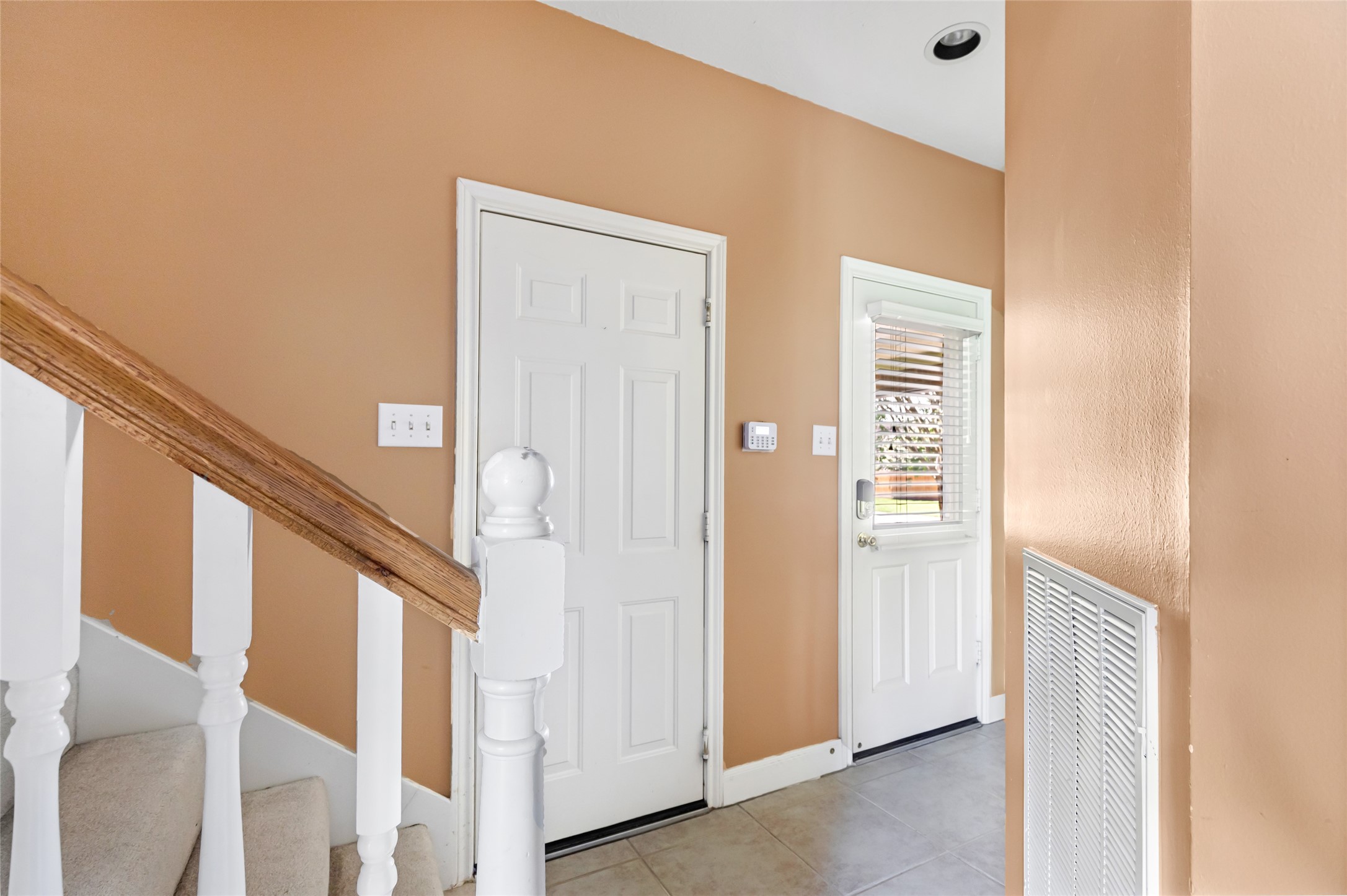 5426 Hickory Village Drive Property Photo 17