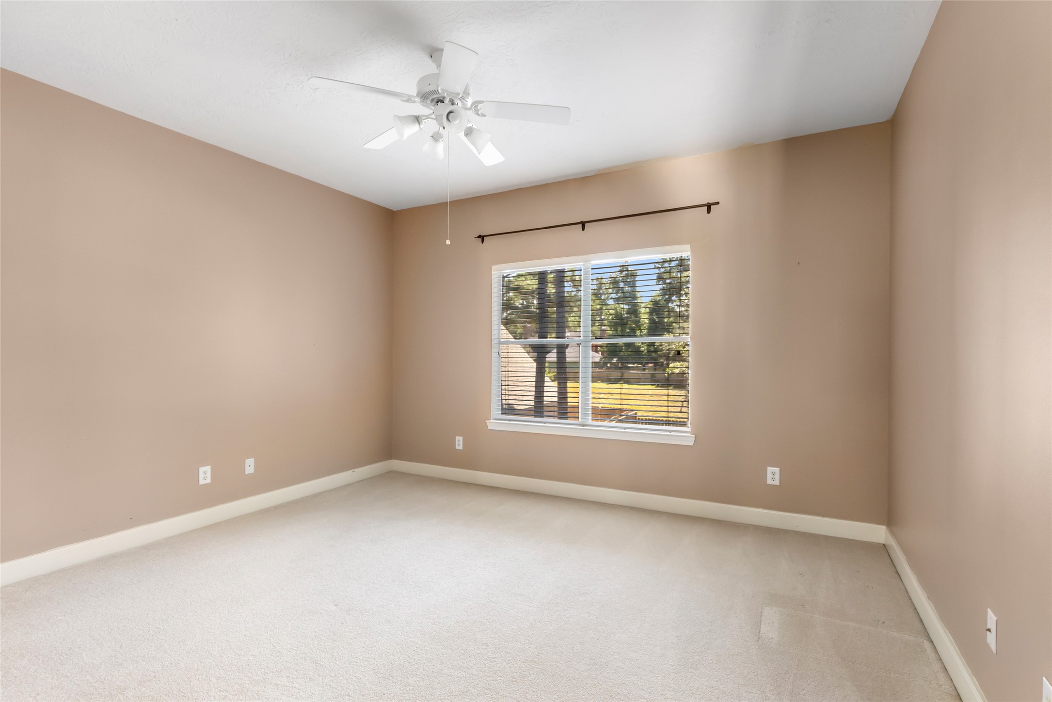 5426 Hickory Village Drive Property Photo 33