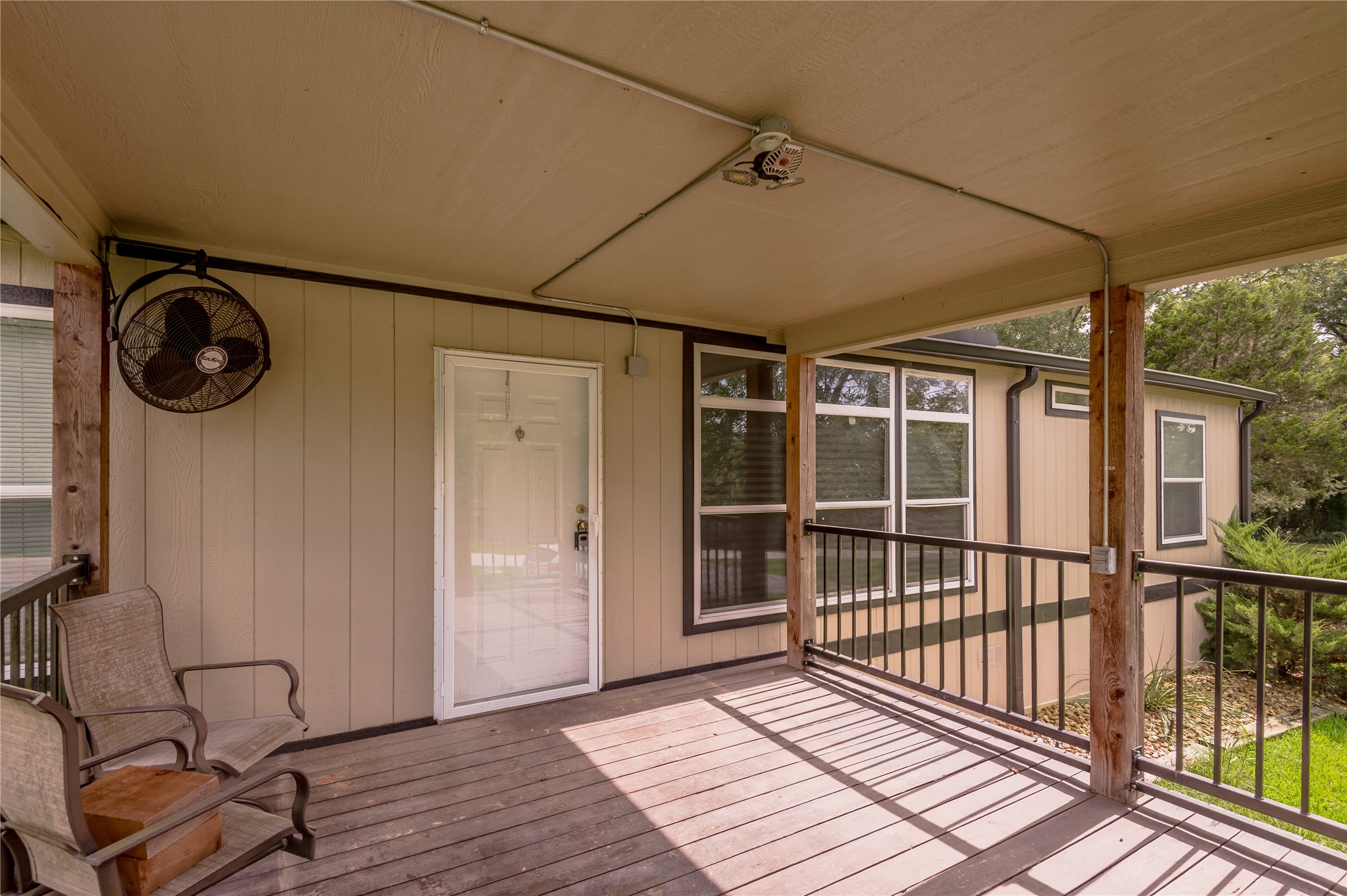 3011 Simmons Street Property Photo 4